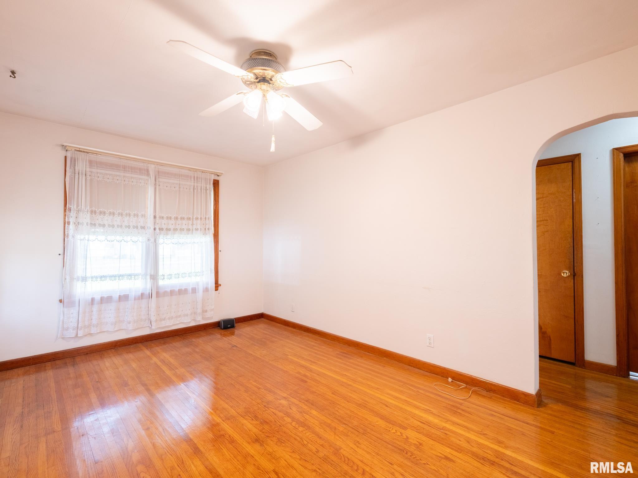 128 Lucinda Street, Pekin, Illinois image 3