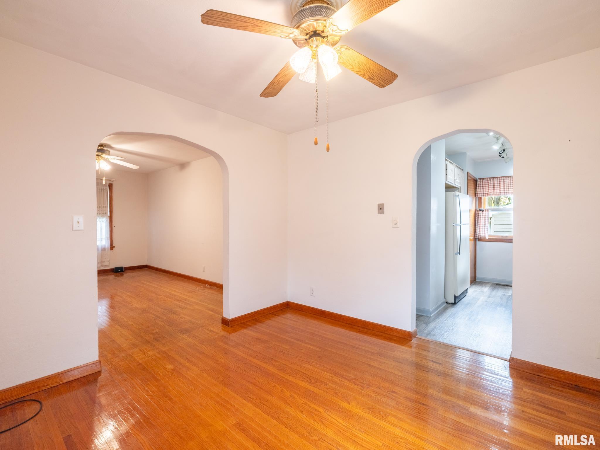 128 Lucinda Street, Pekin, Illinois image 9