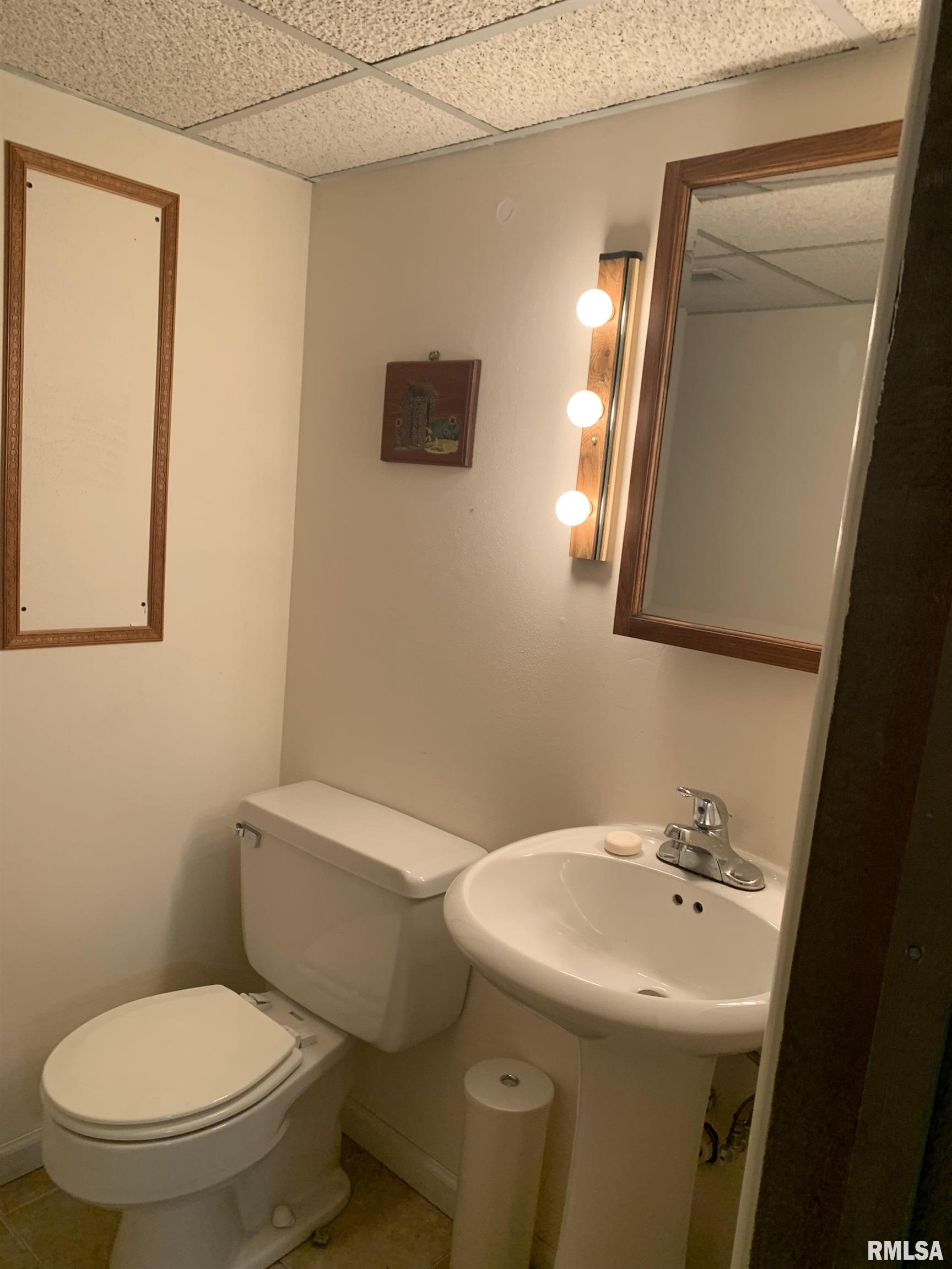14 NE Hillcrest Drive, Bushnell, Illinois image 19