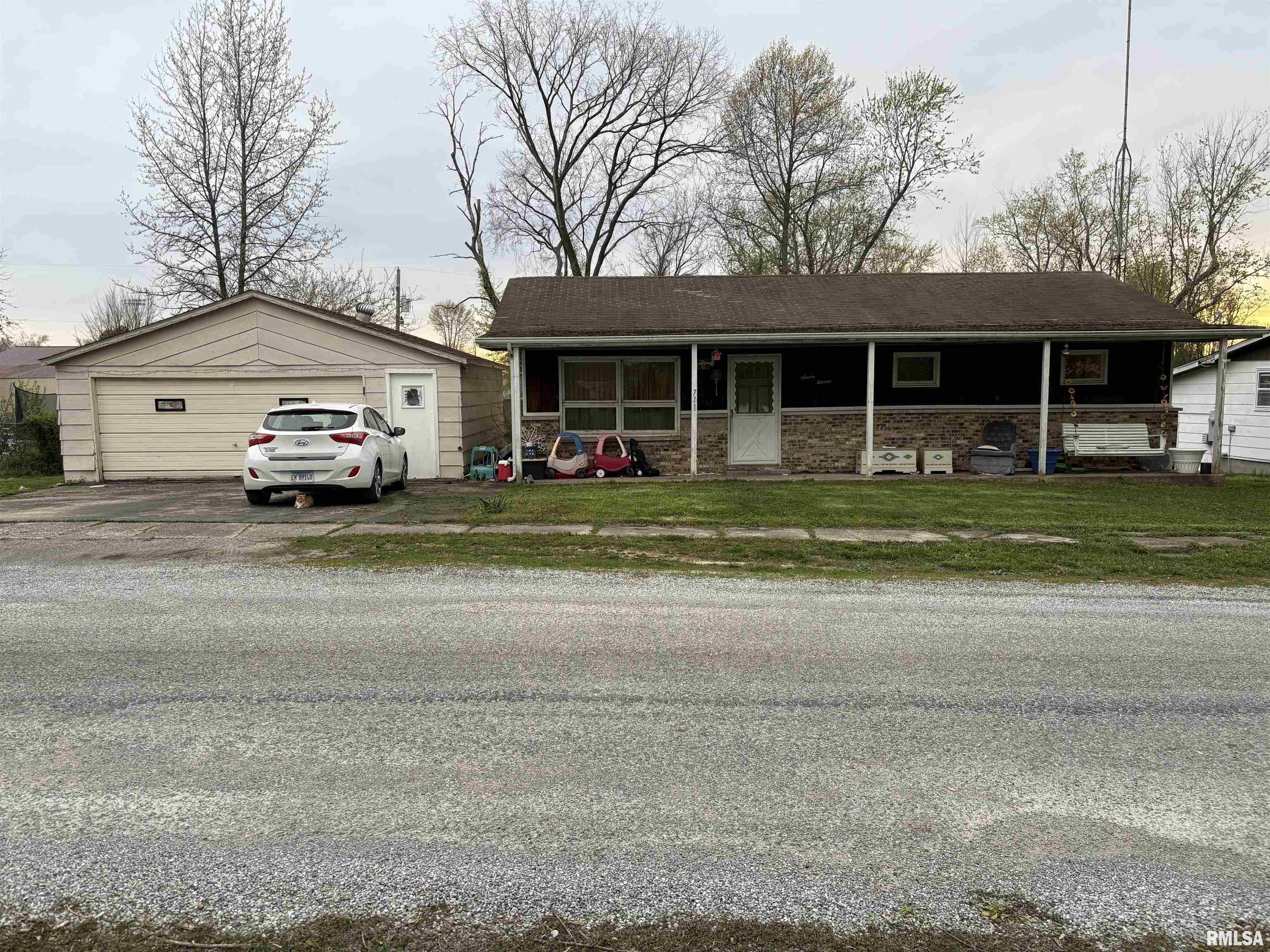 711 N Adams Street, West Frankfort, Illinois image 1