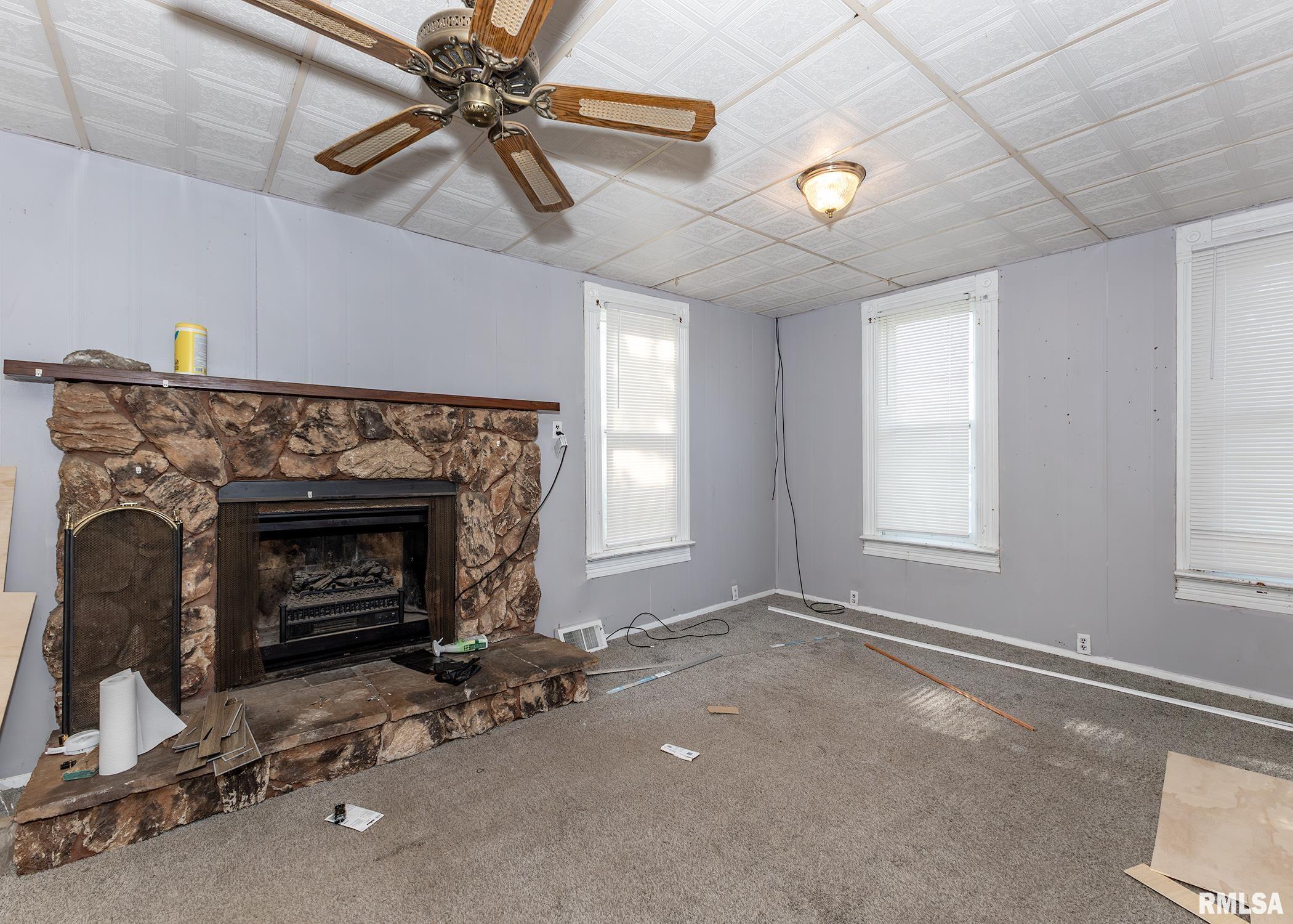 270 21st Avenue North, Clinton, Iowa image 6