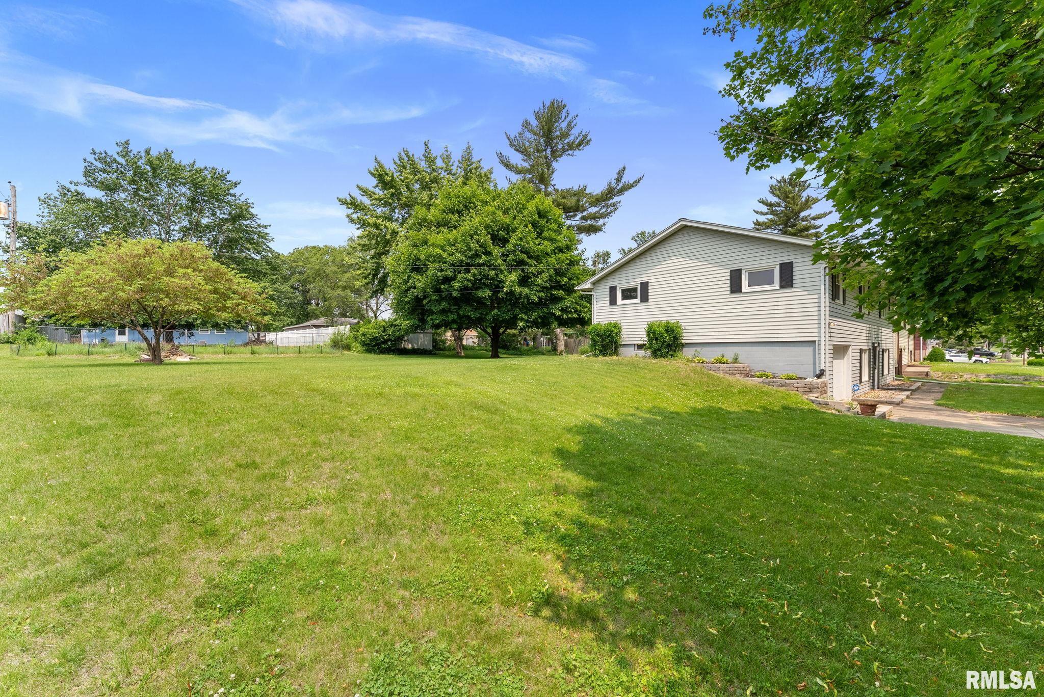 607 Greenway Avenue, Colona, Illinois image 3
