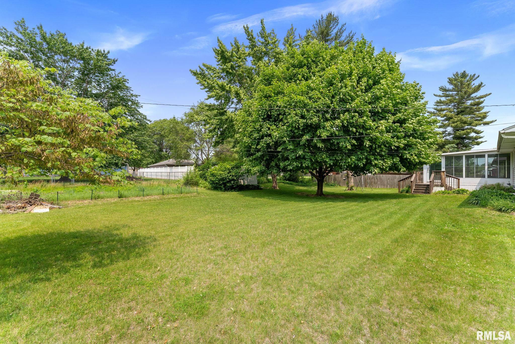 607 Greenway Avenue, Colona, Illinois image 4