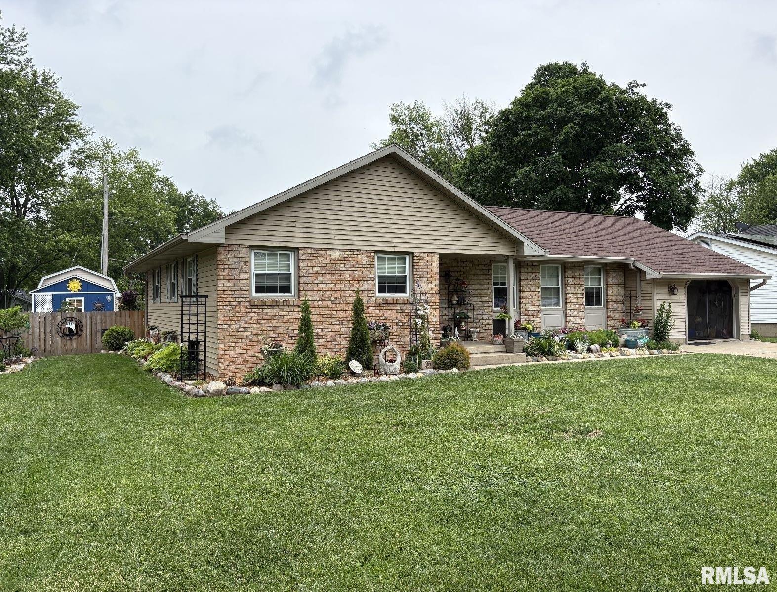 508 Oak Street, Delavan, Illinois image 1