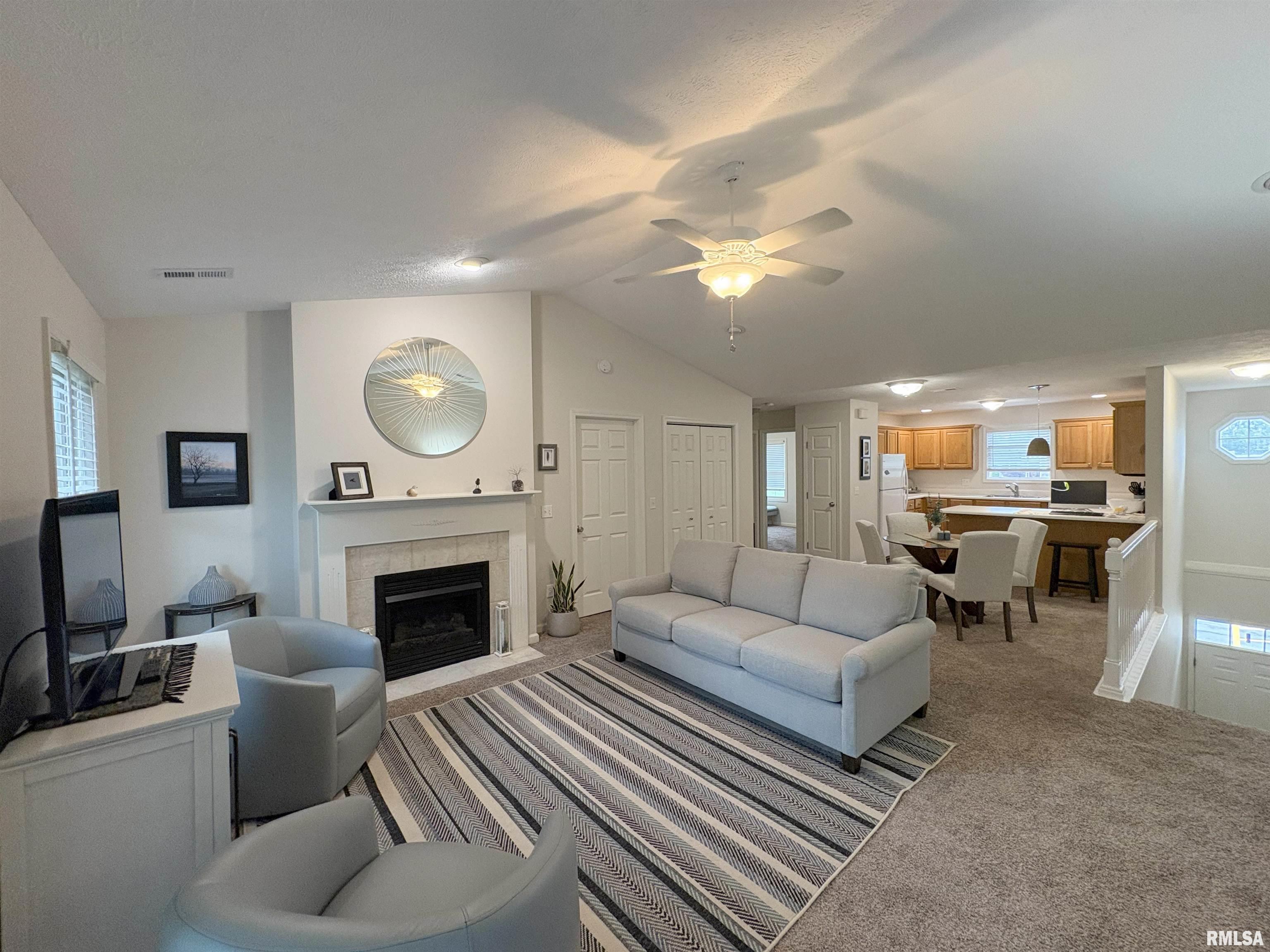 904 W Trailcreek Drive #904, Peoria, Illinois image 6