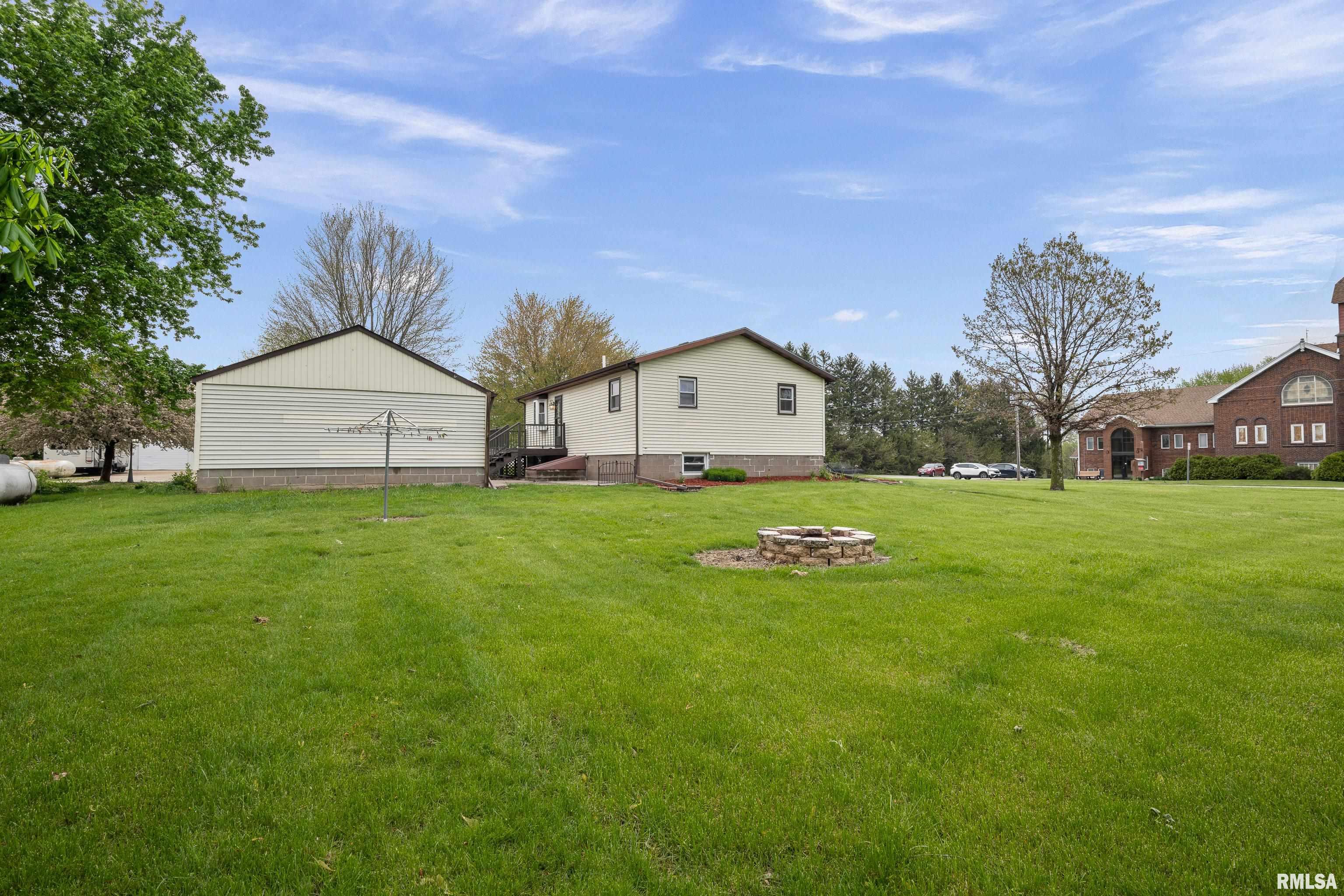 3349 150th Avenue, Lynn Center, Illinois image 2