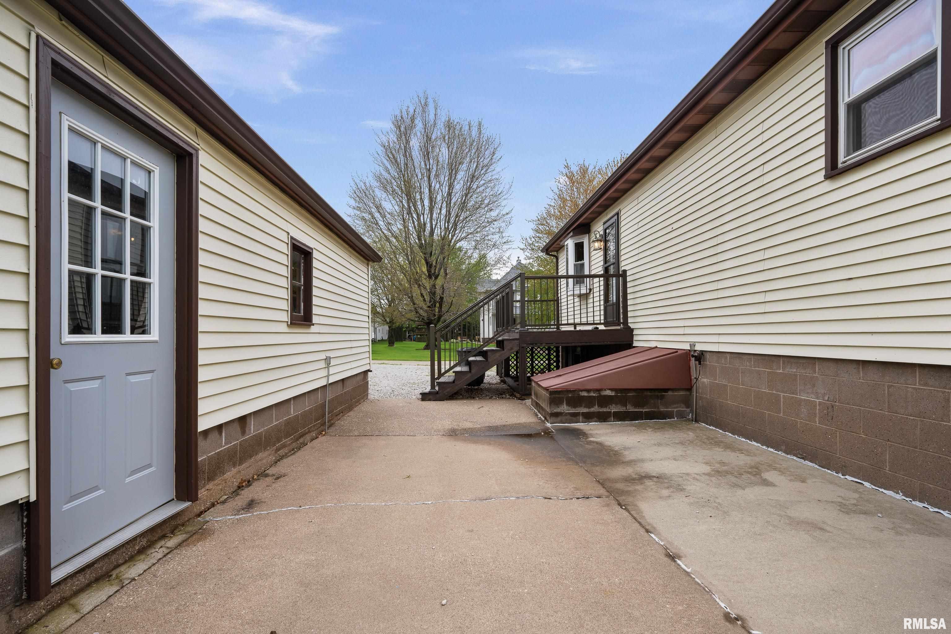 3349 150th Avenue, Lynn Center, Illinois image 3