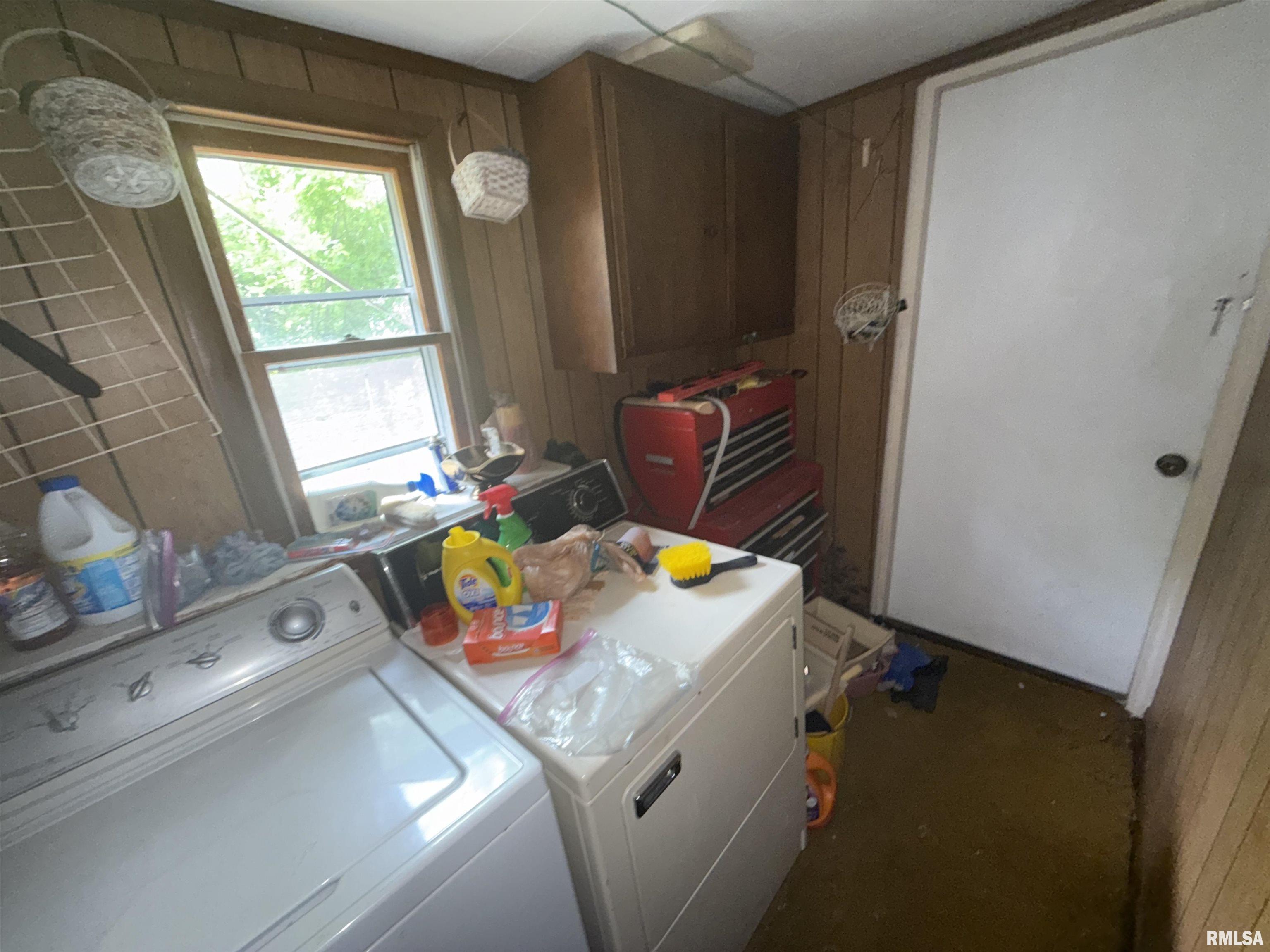 209 N Olive Street, Carterville, Illinois image 19