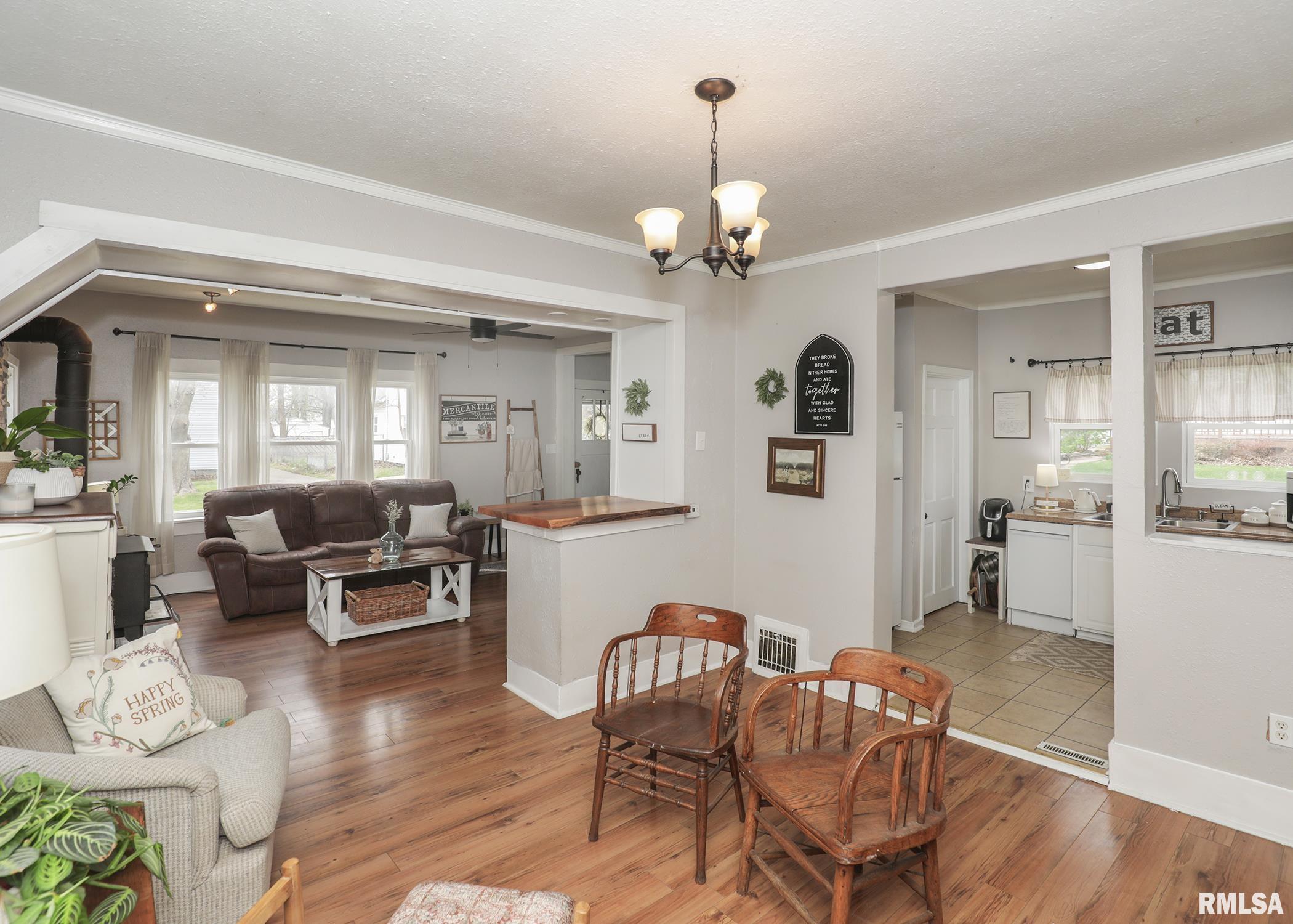 1723 19th Avenue, Rock Island, Illinois image 11