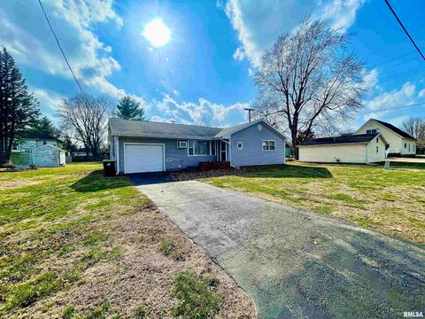 Homes For Sale - 134 W Osborne Street<br/> Bushnell, IL 61422