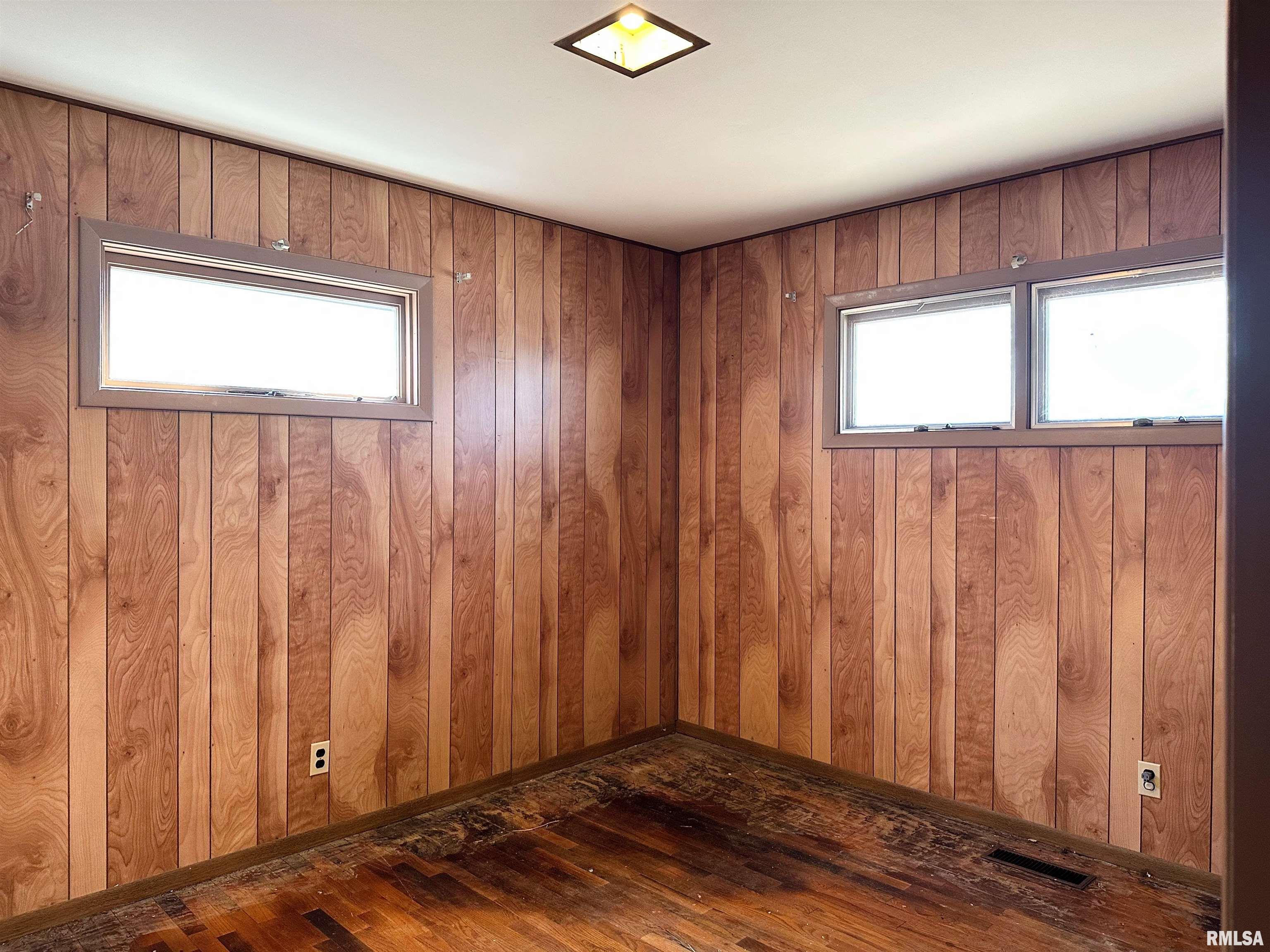 607 S Skyline Drive, Carbondale, Illinois image 19