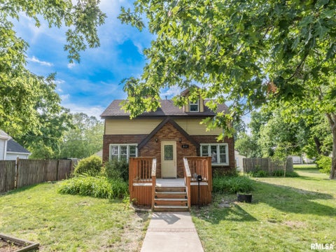 Homes For Sale - 811 N 6th Street<br/> Peoria County, Chillicothe, IL 61523