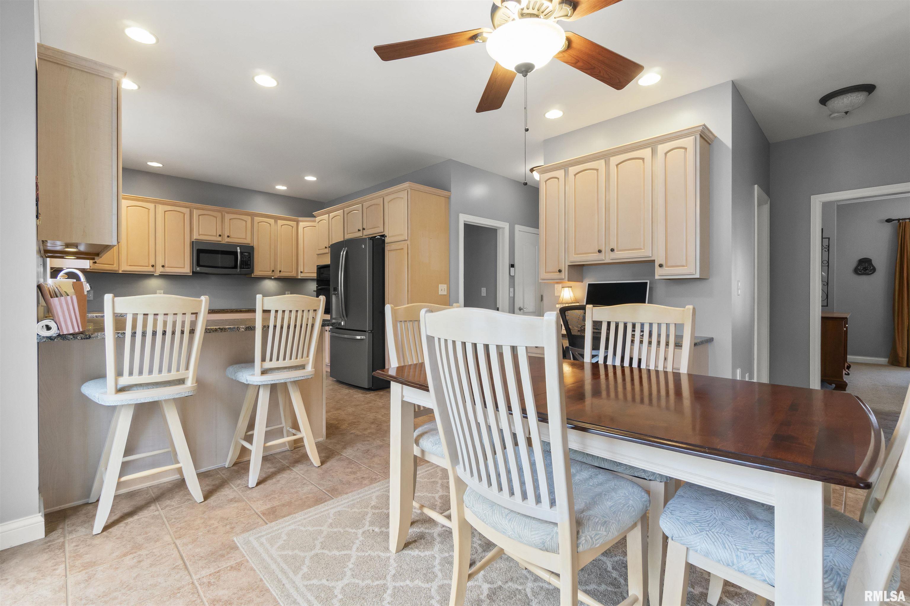 11506 N Bristol Drive, Dunlap, Illinois image 18
