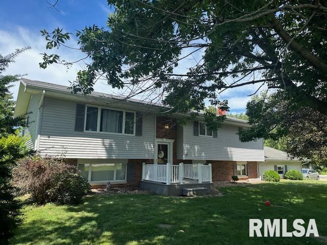 19 Hillcrest Drive, Bushnell, Illinois image 1