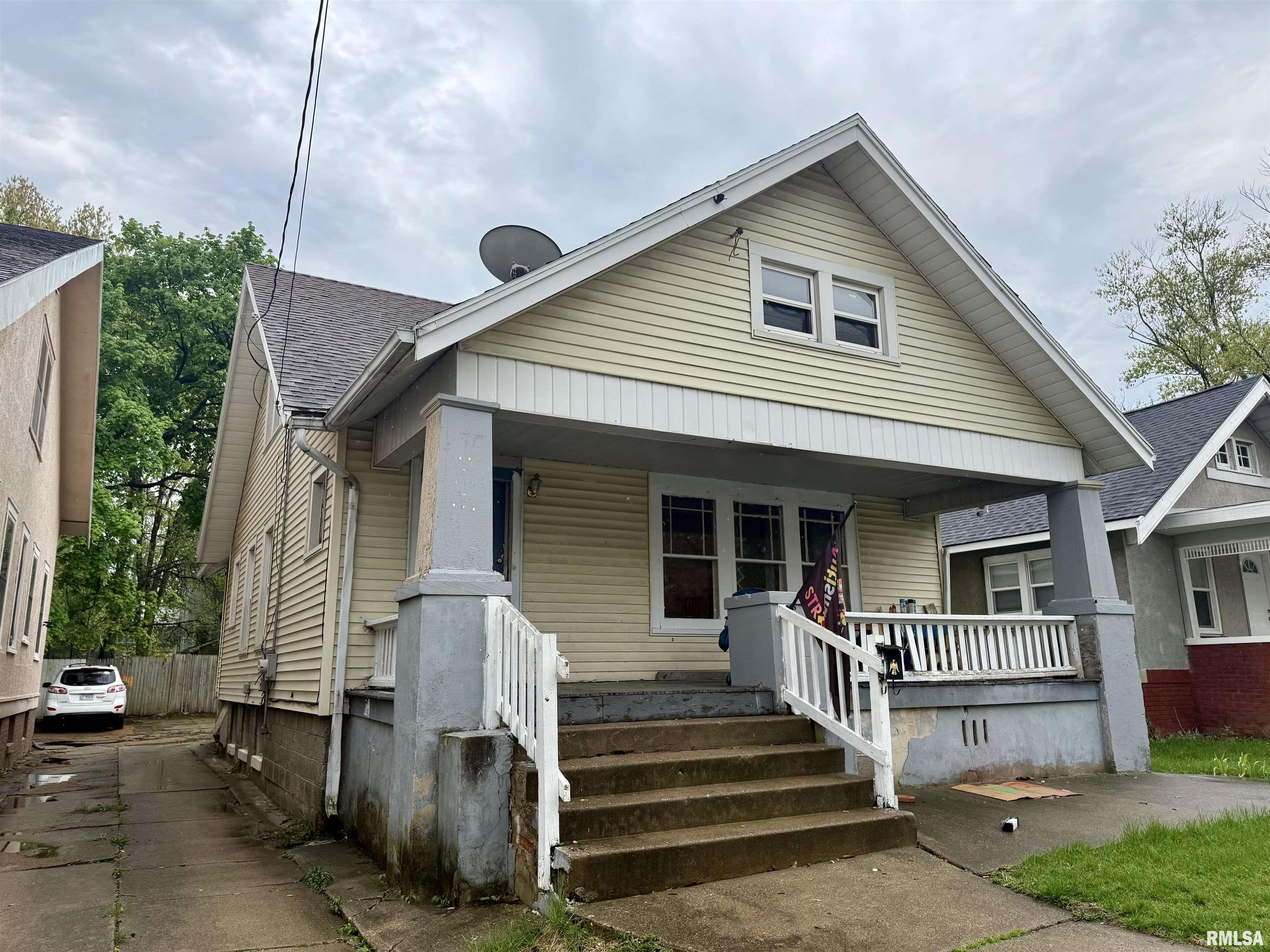816 W Columbia Terrace, Peoria, Illinois image 2
