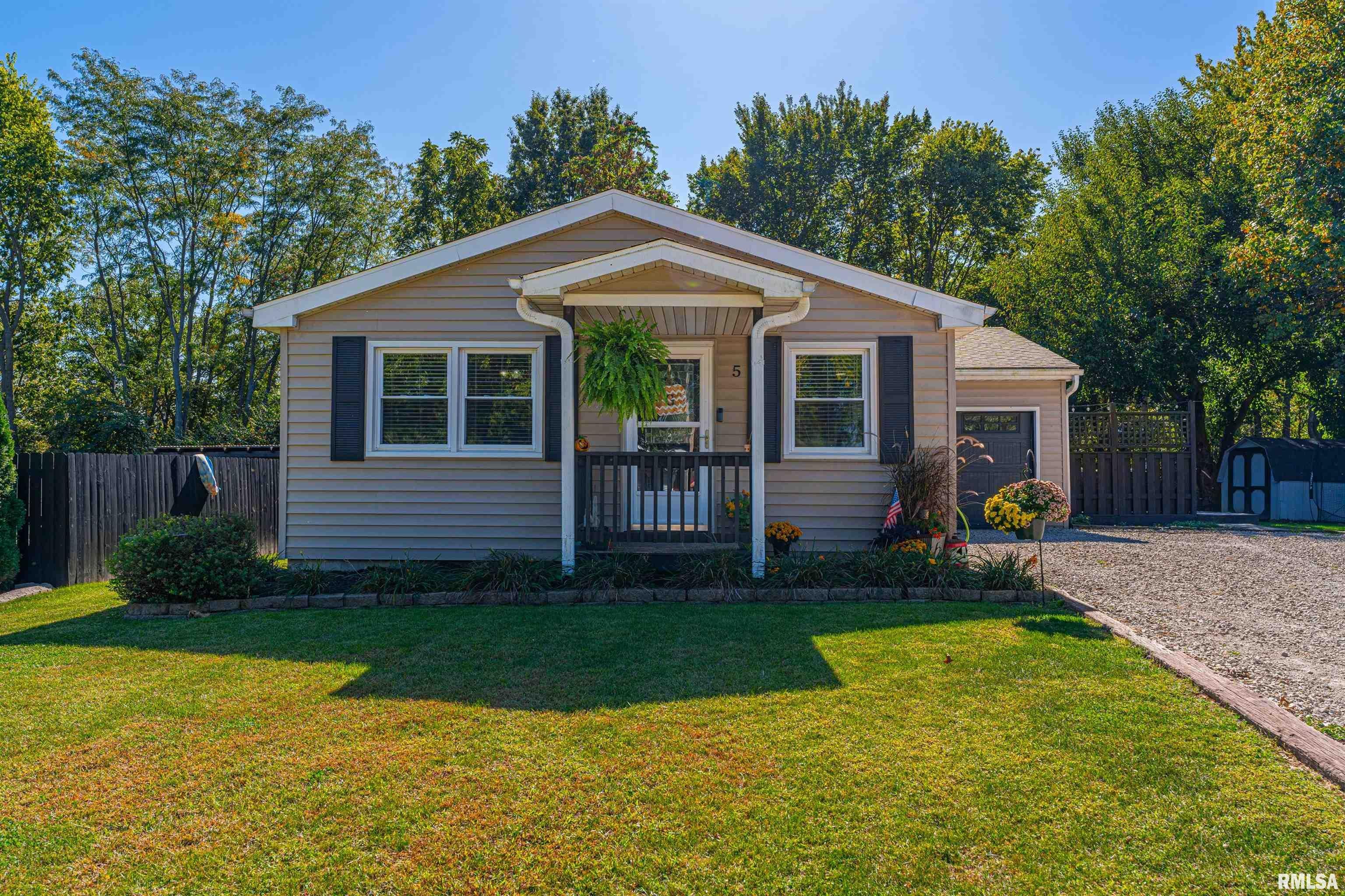 5 WILLOW Drive