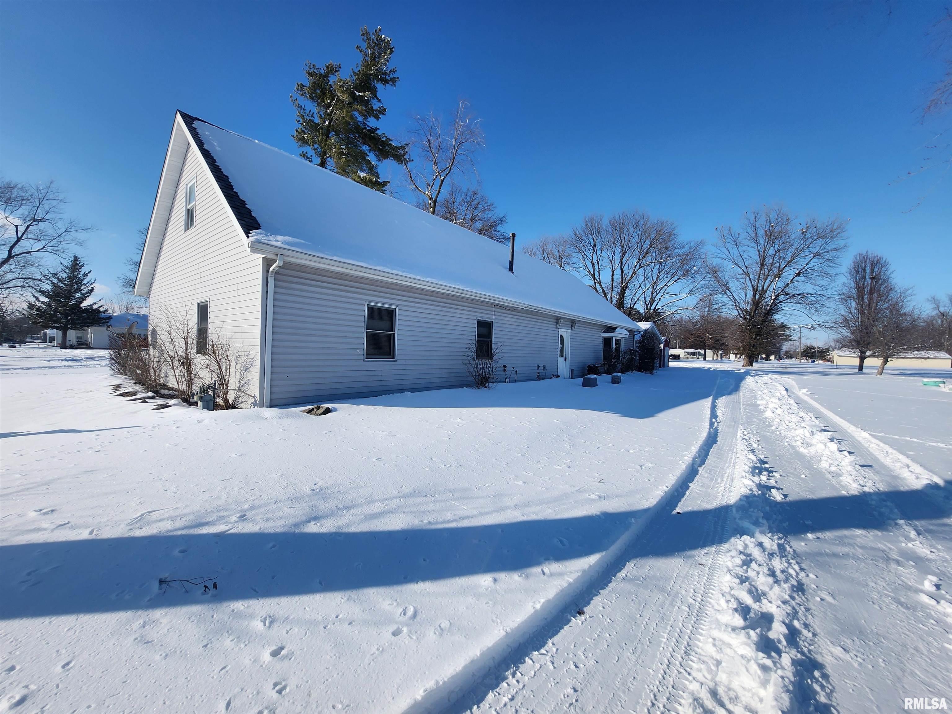 239 E Fifth Street, Cutler, Illinois image 4