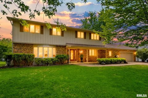 Homes For Sale - 210 E Morningside Drive<br/> Peoria County, Peoria, IL 61614