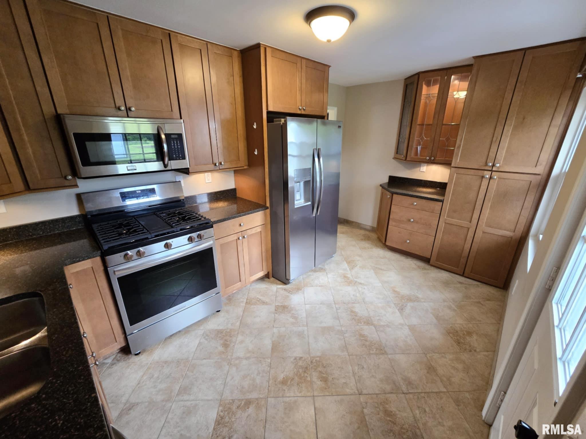 306 N 7th Street, Dahlgren, Illinois image 14