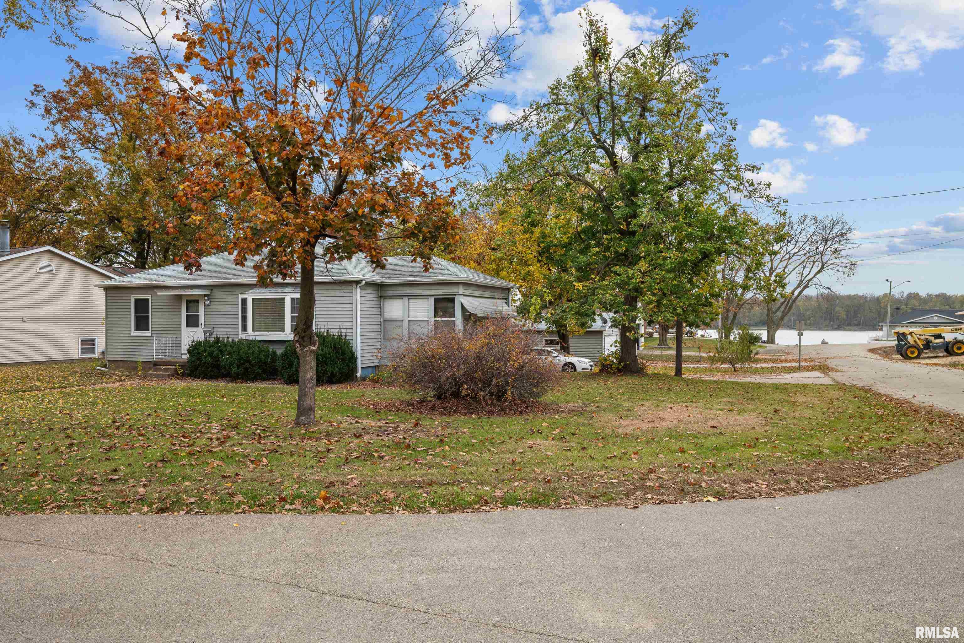 519 2nd Street, Camanche, Iowa image 1