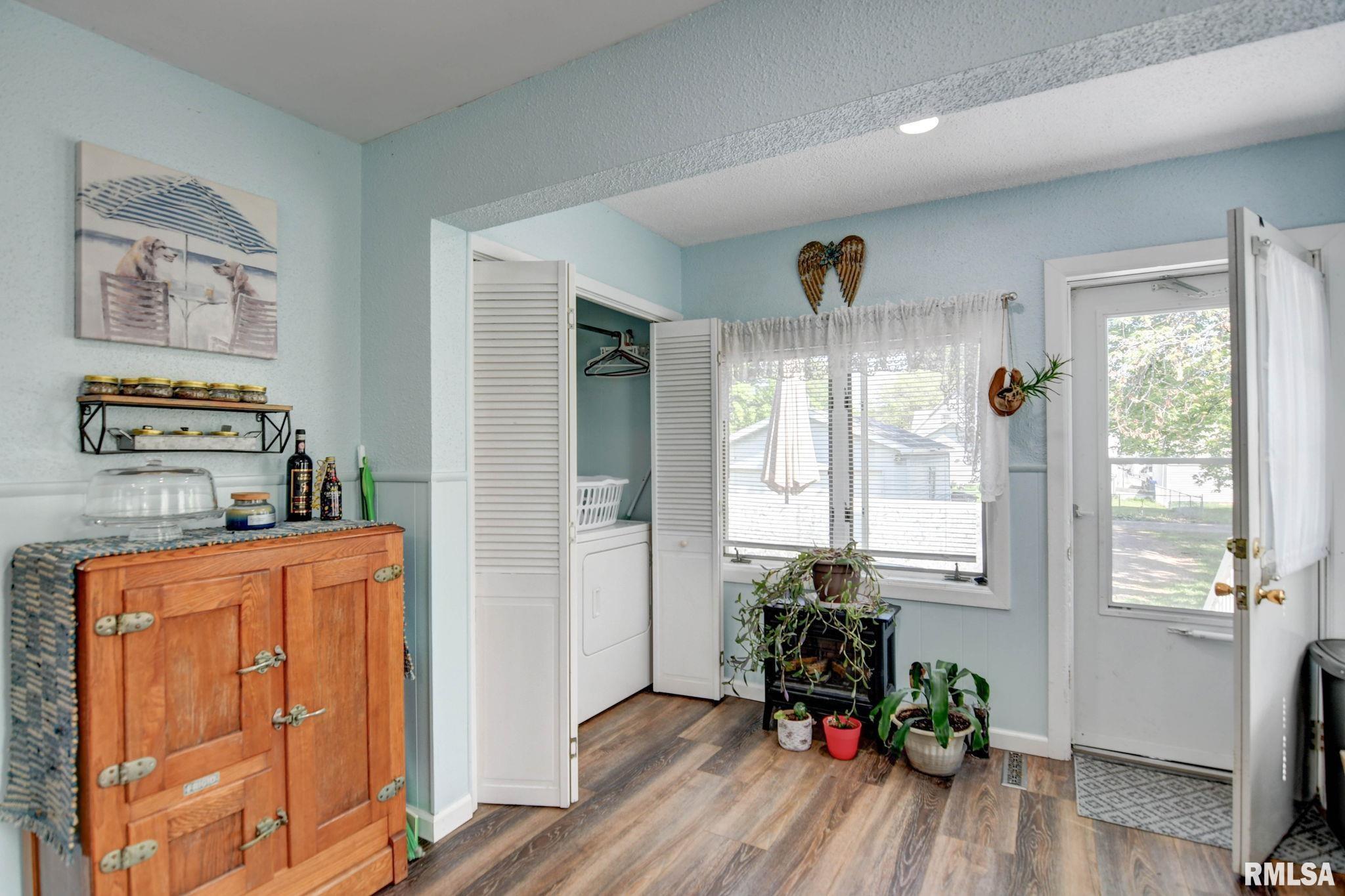 805 E Ash Street, Taylorville, Illinois image 26