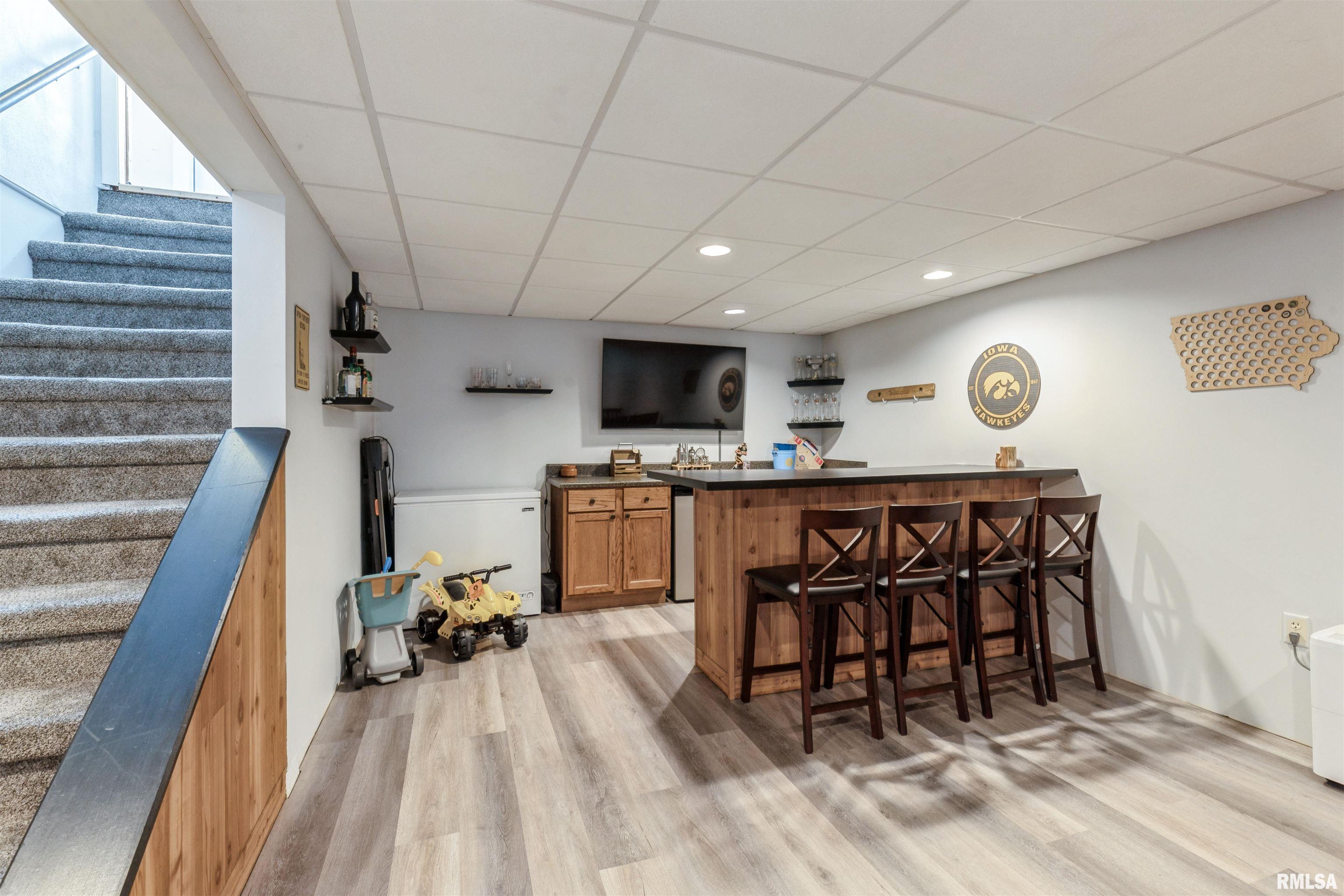 319 N 1st Street, Long Grove, Iowa image 17