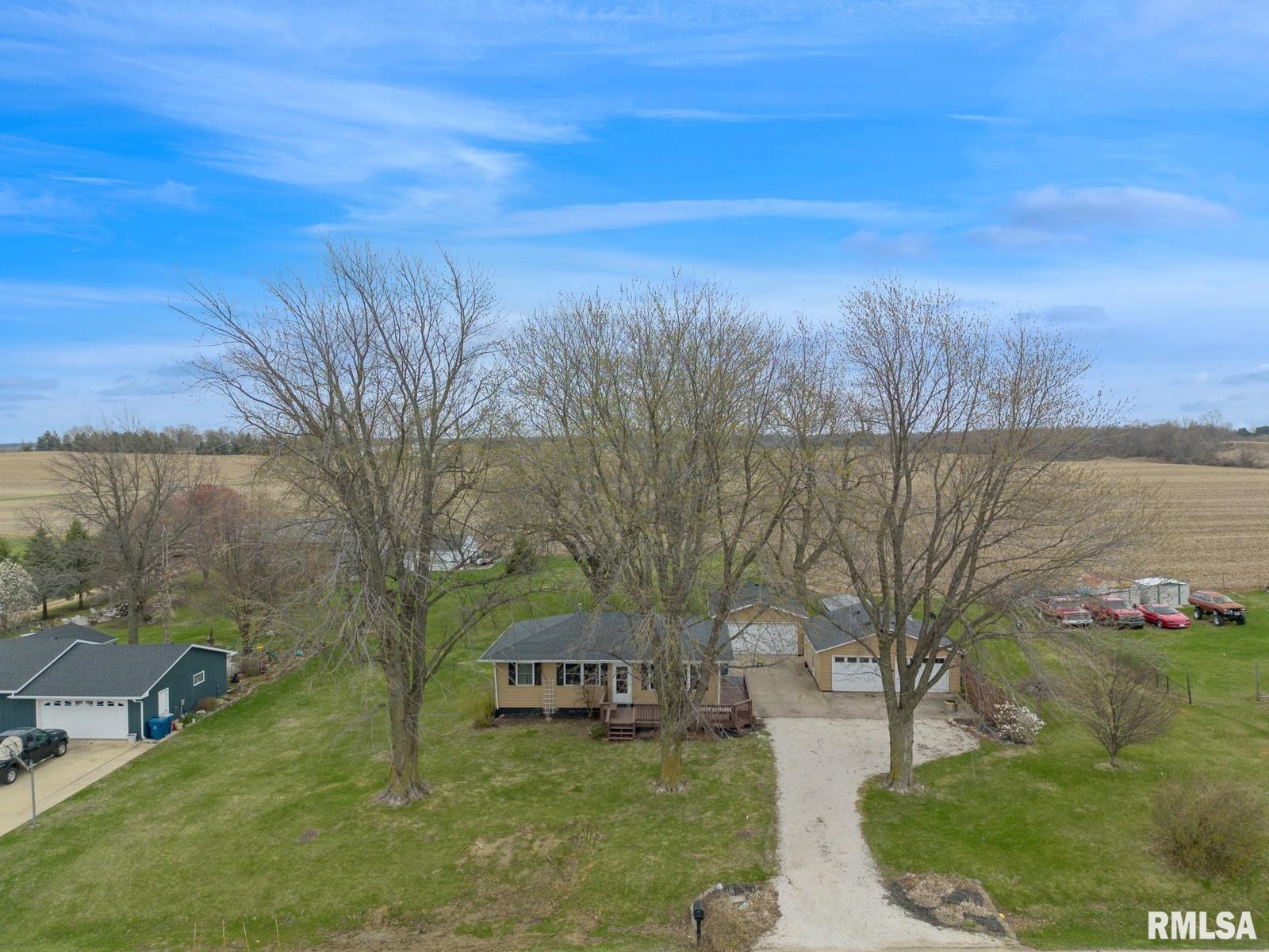 319 N 1st Street, Long Grove, Iowa image 28