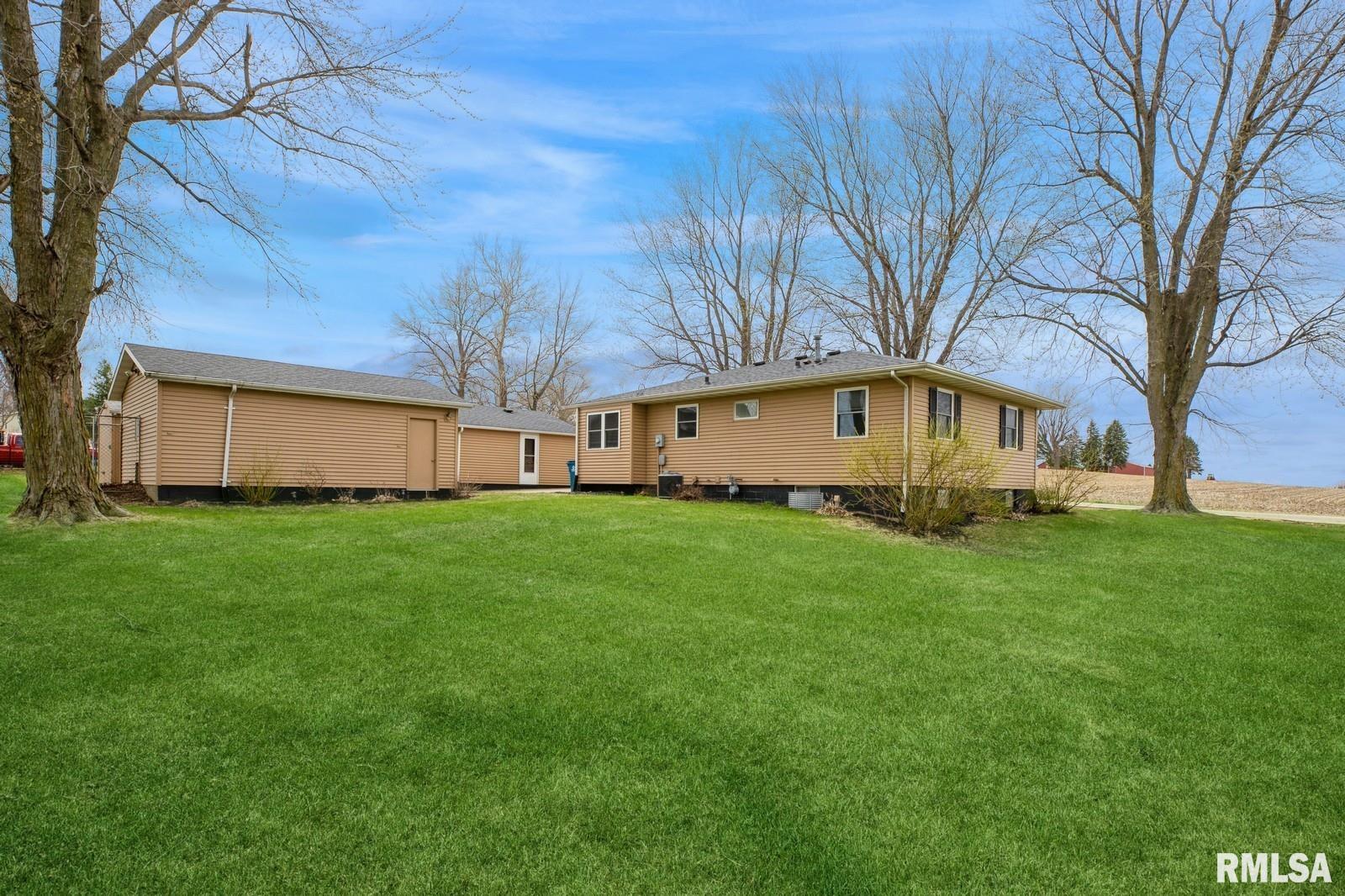 319 N 1st Street, Long Grove, Iowa image 25