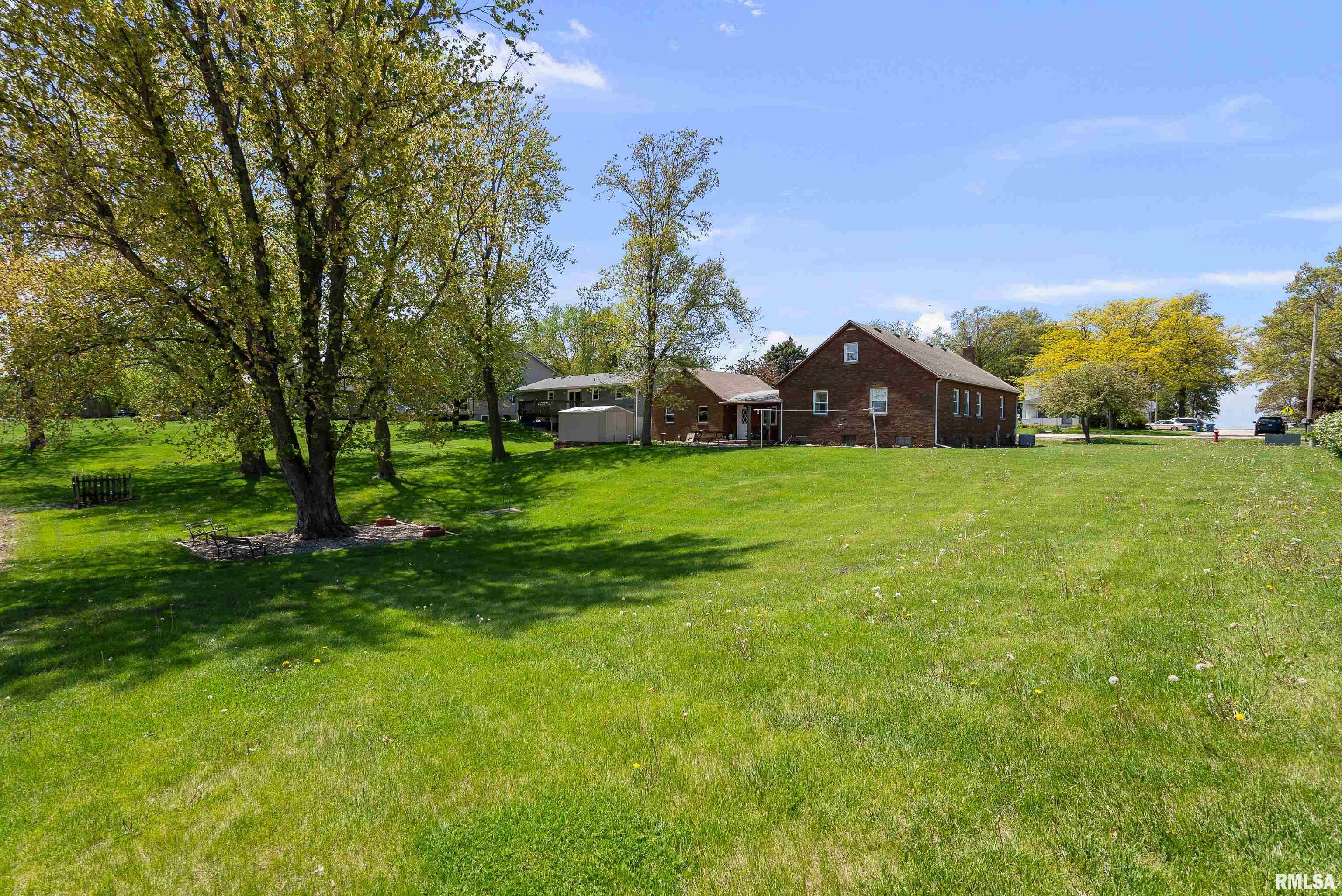 231 N 1st Street, Long Grove, Iowa image 11