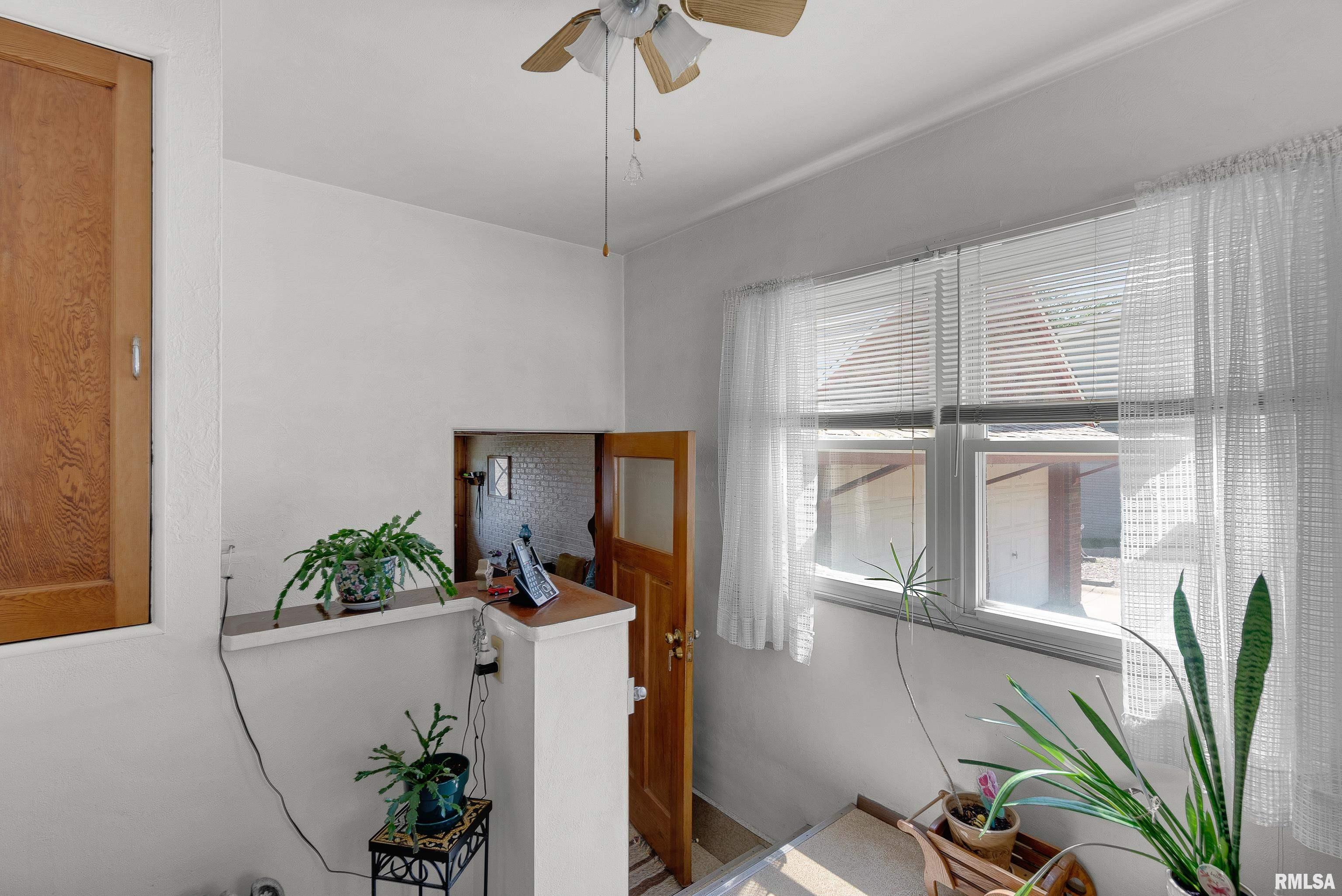 231 N 1st Street, Long Grove, Iowa image 16
