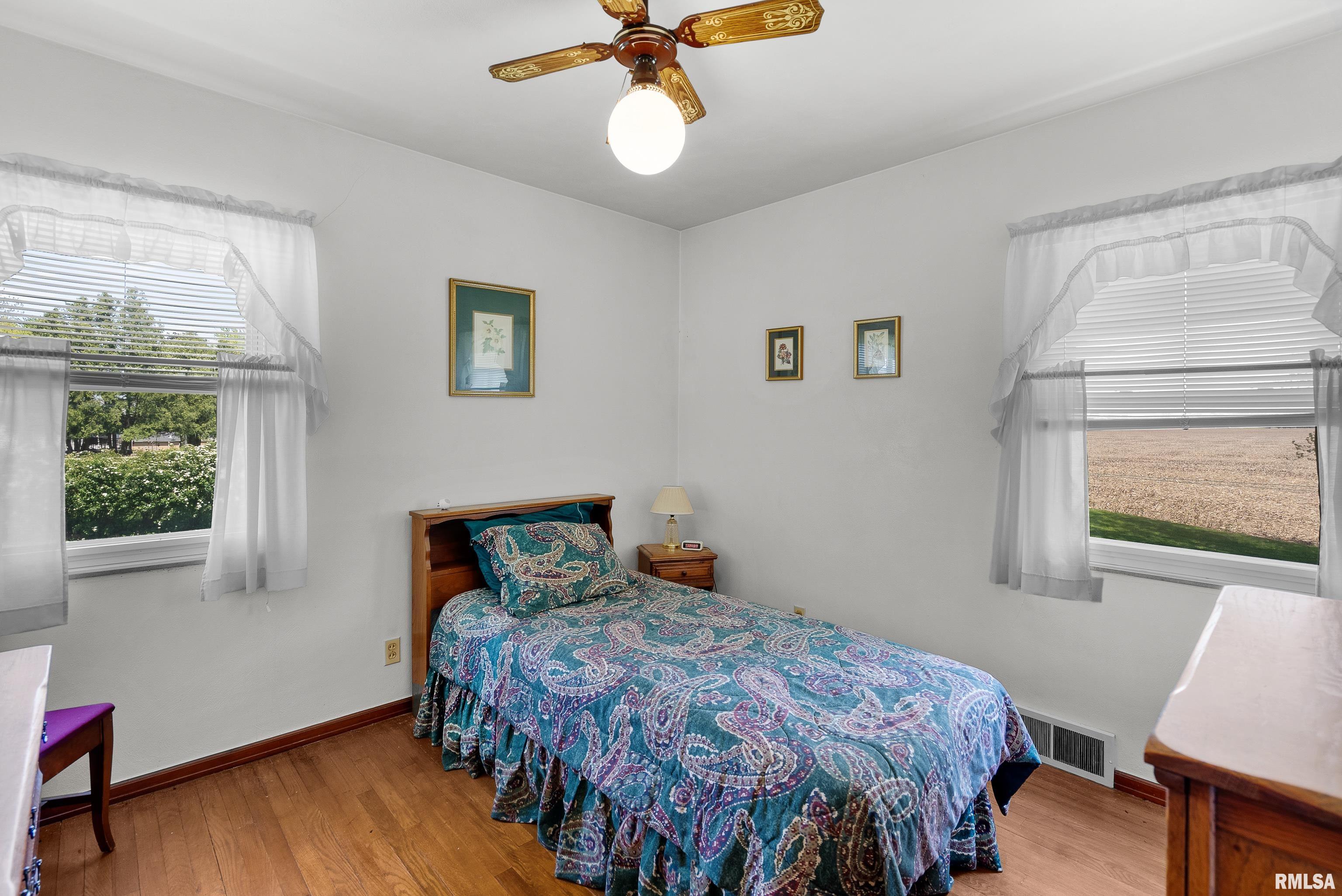 231 N 1st Street, Long Grove, Iowa image 25
