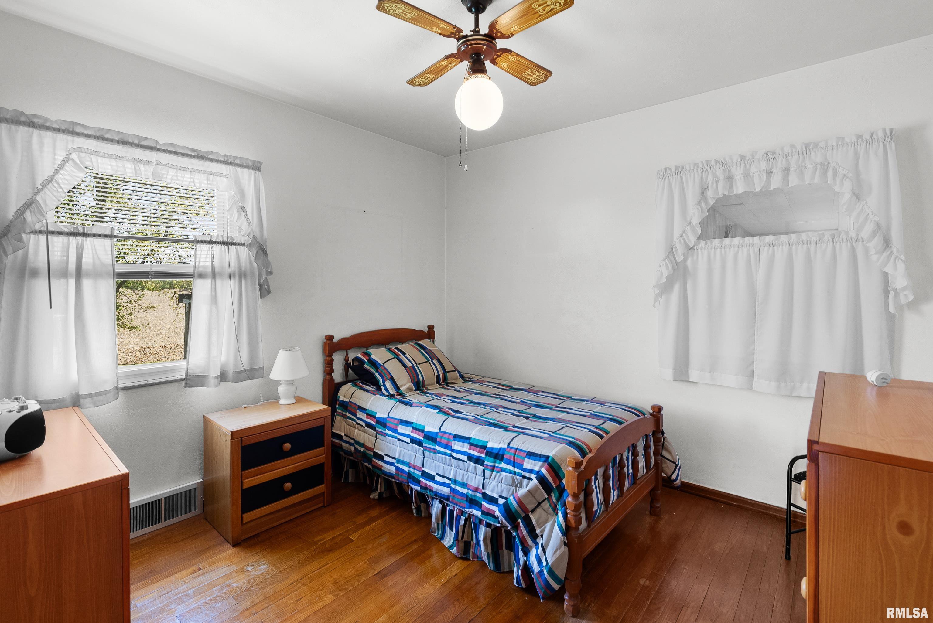 231 N 1st Street, Long Grove, Iowa image 28