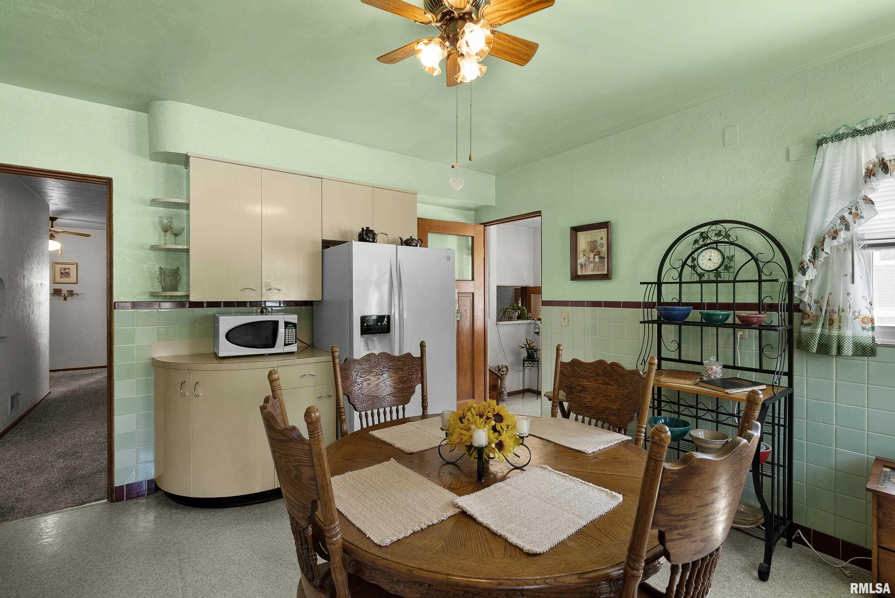 231 N 1st Street, Long Grove, Iowa image 18