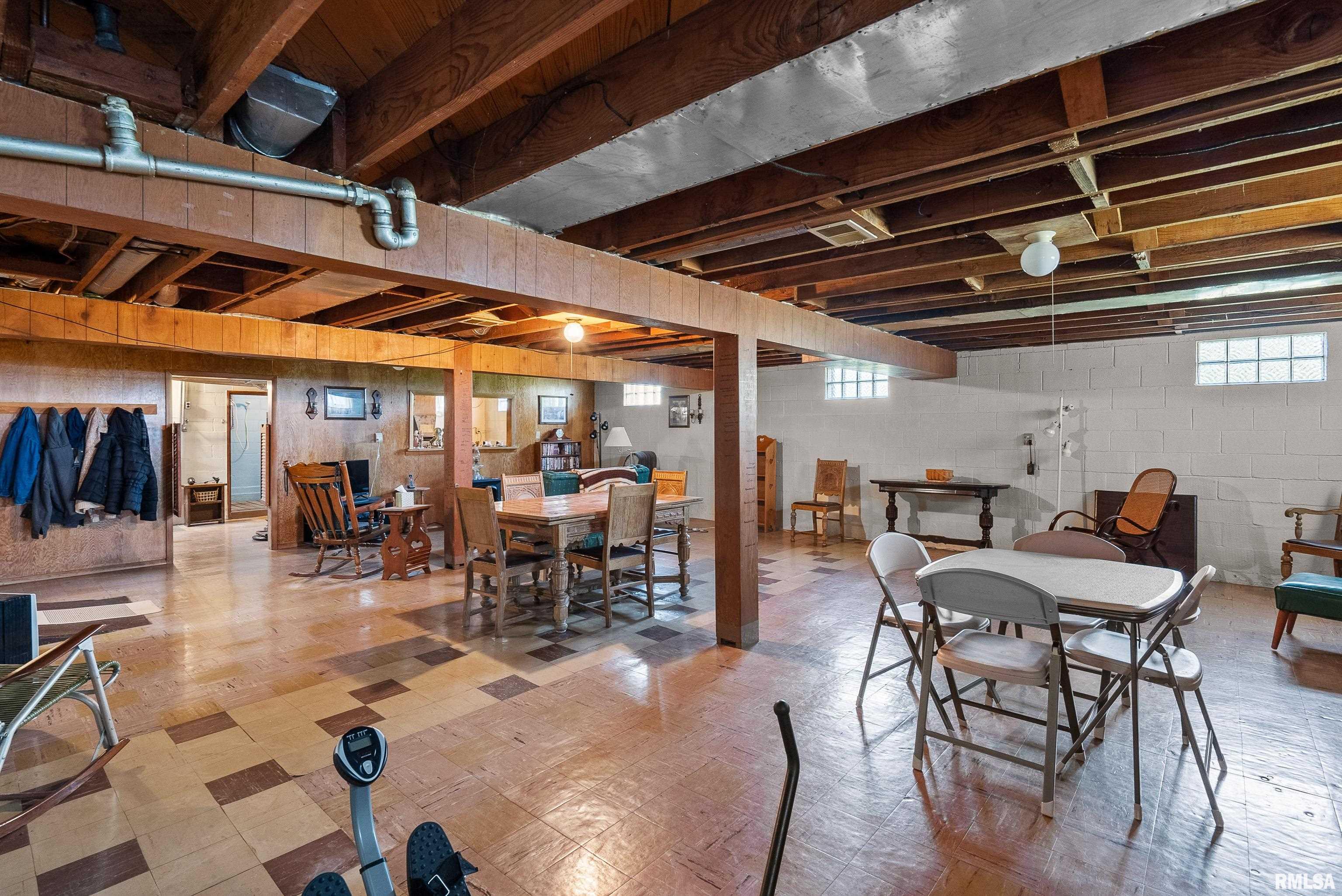 231 N 1st Street, Long Grove, Iowa image 33
