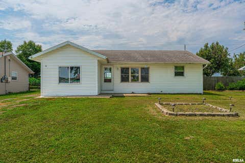 Homes For Sale - 131 North Street<br/> Tazewell County, Armington, IL 61721