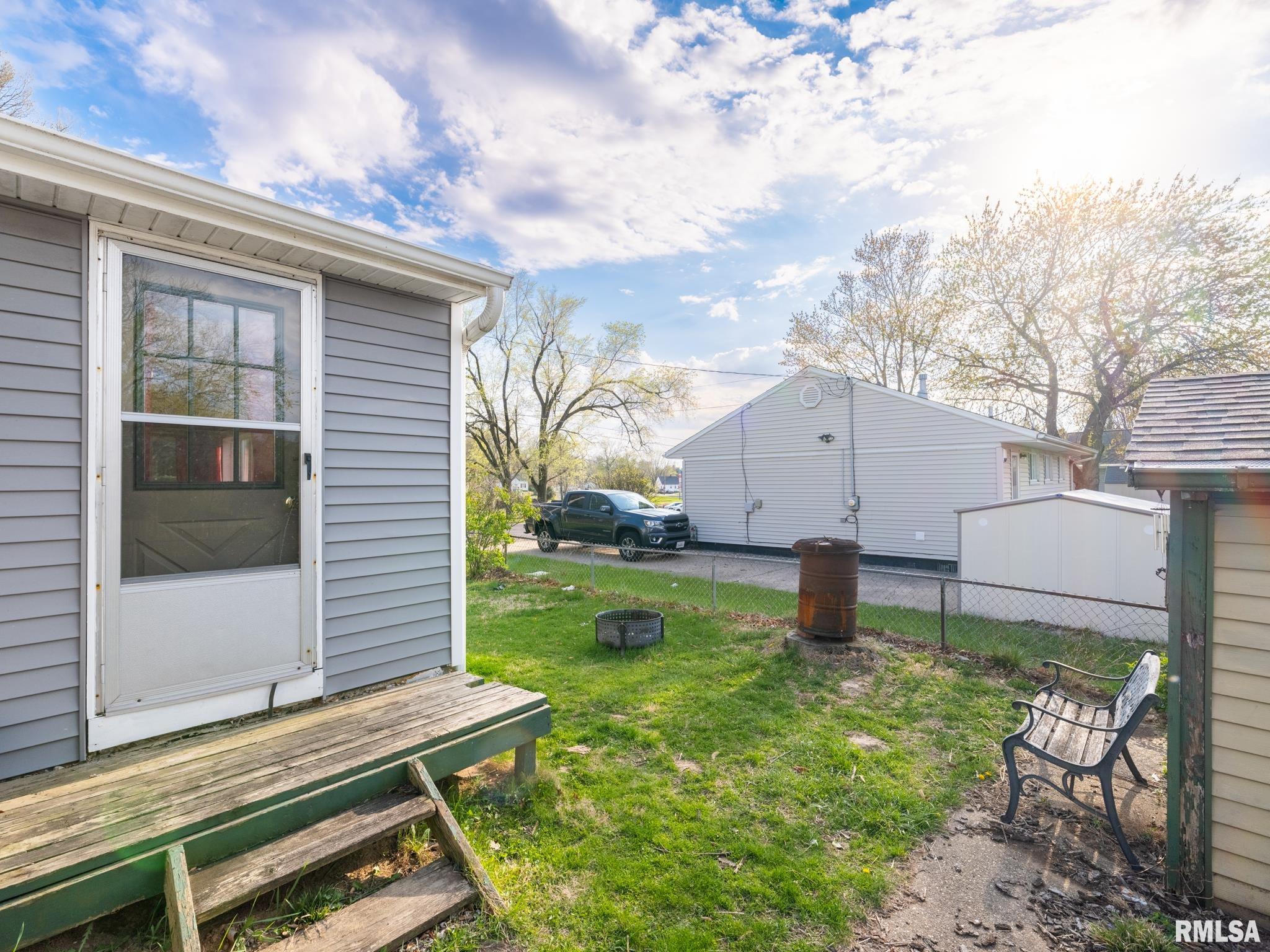 2205 Cherry Lane, Pekin, Illinois image 48