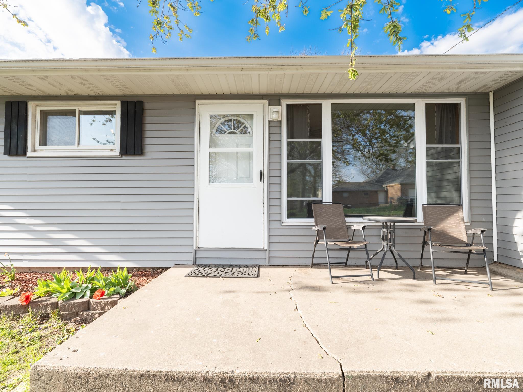 2205 Cherry Lane, Pekin, Illinois image 4