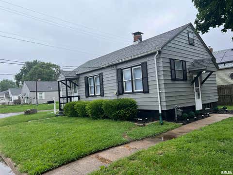 Homes For Sale - 1515 Willow Street<br/> Tazewell County, Pekin, IL 61554