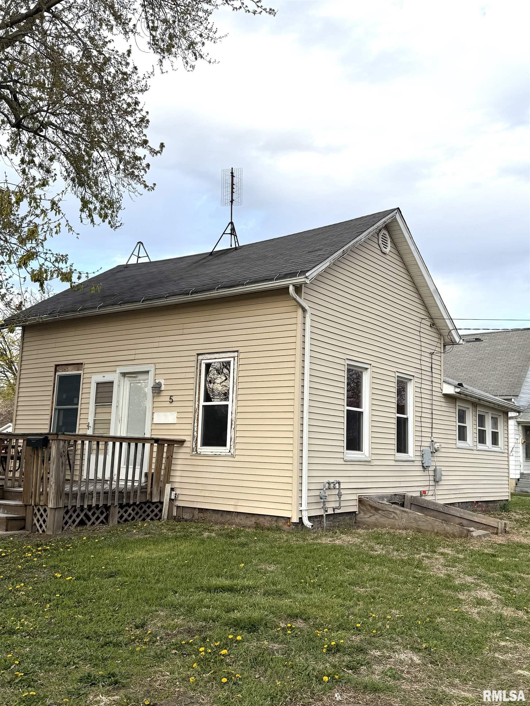 5 N 8th Avenue, Canton, Illinois image 1