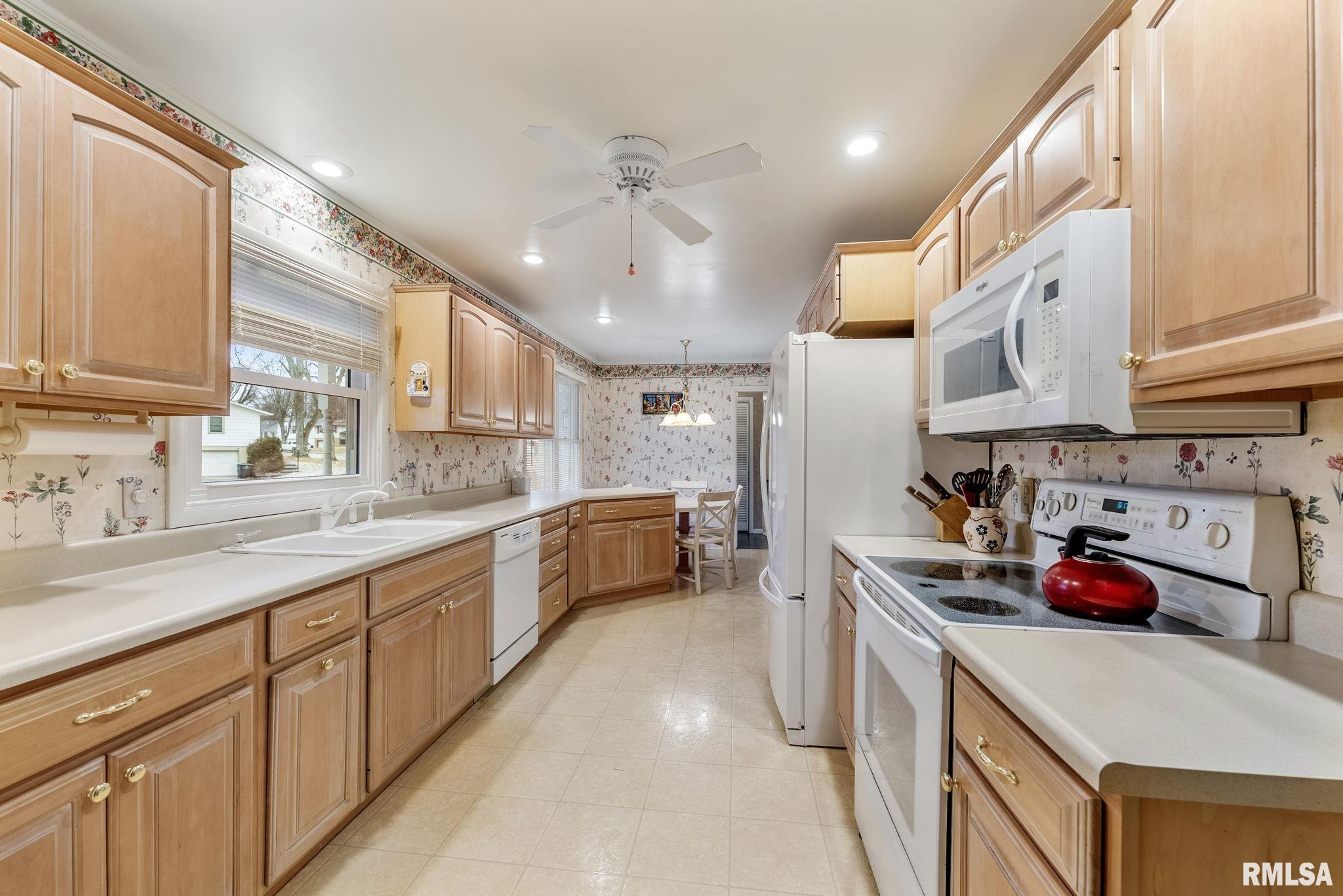 1709 88th Avenue West, Rock Island, Illinois image 15