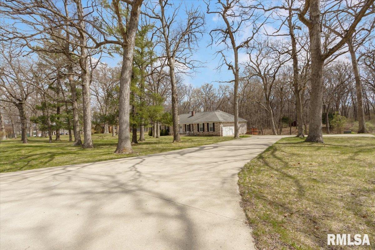 1390 Riggert Road, Metamora, Illinois image 3