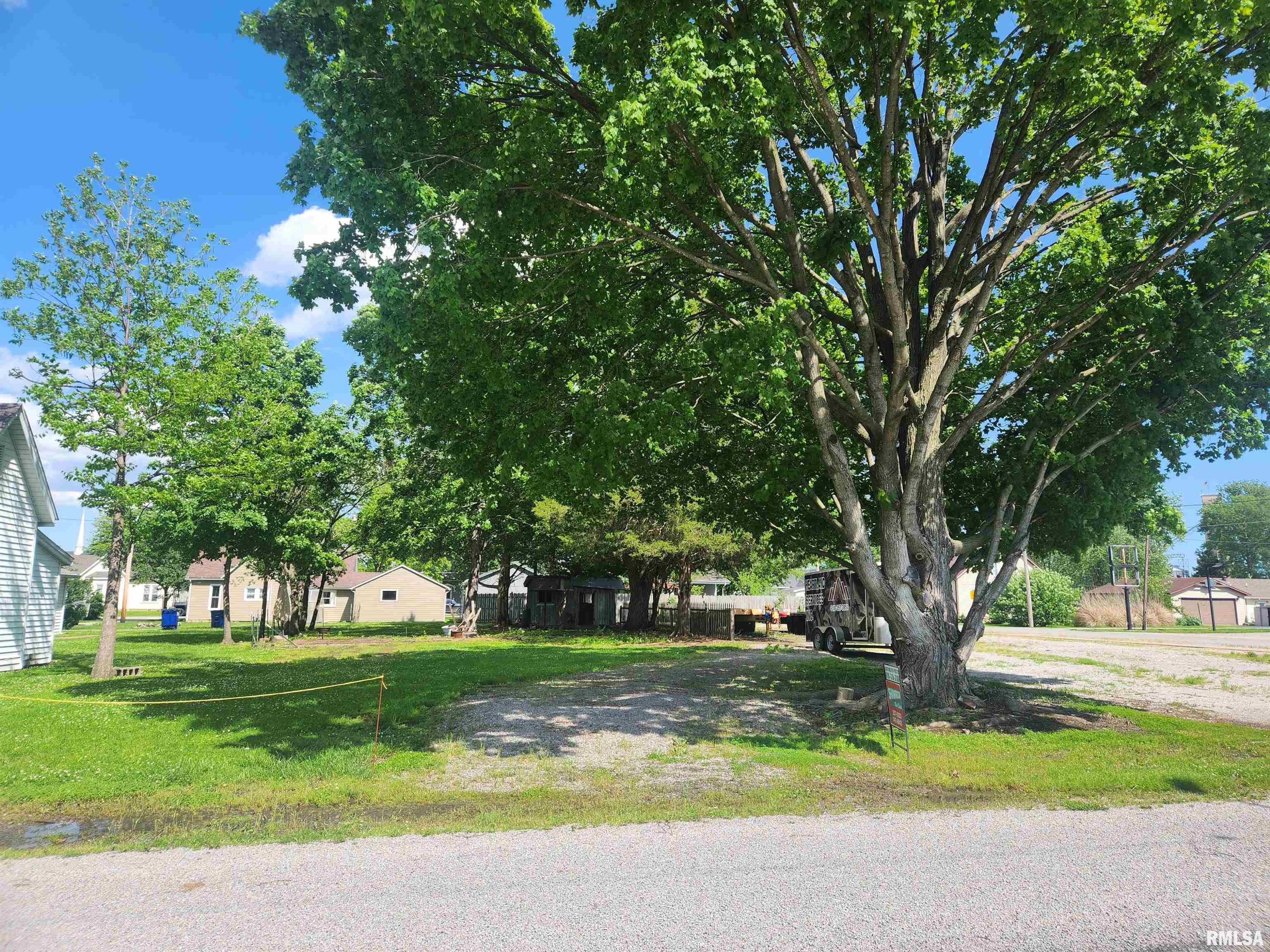 408 Duckworth Street, Pinckneyville, Illinois image 3