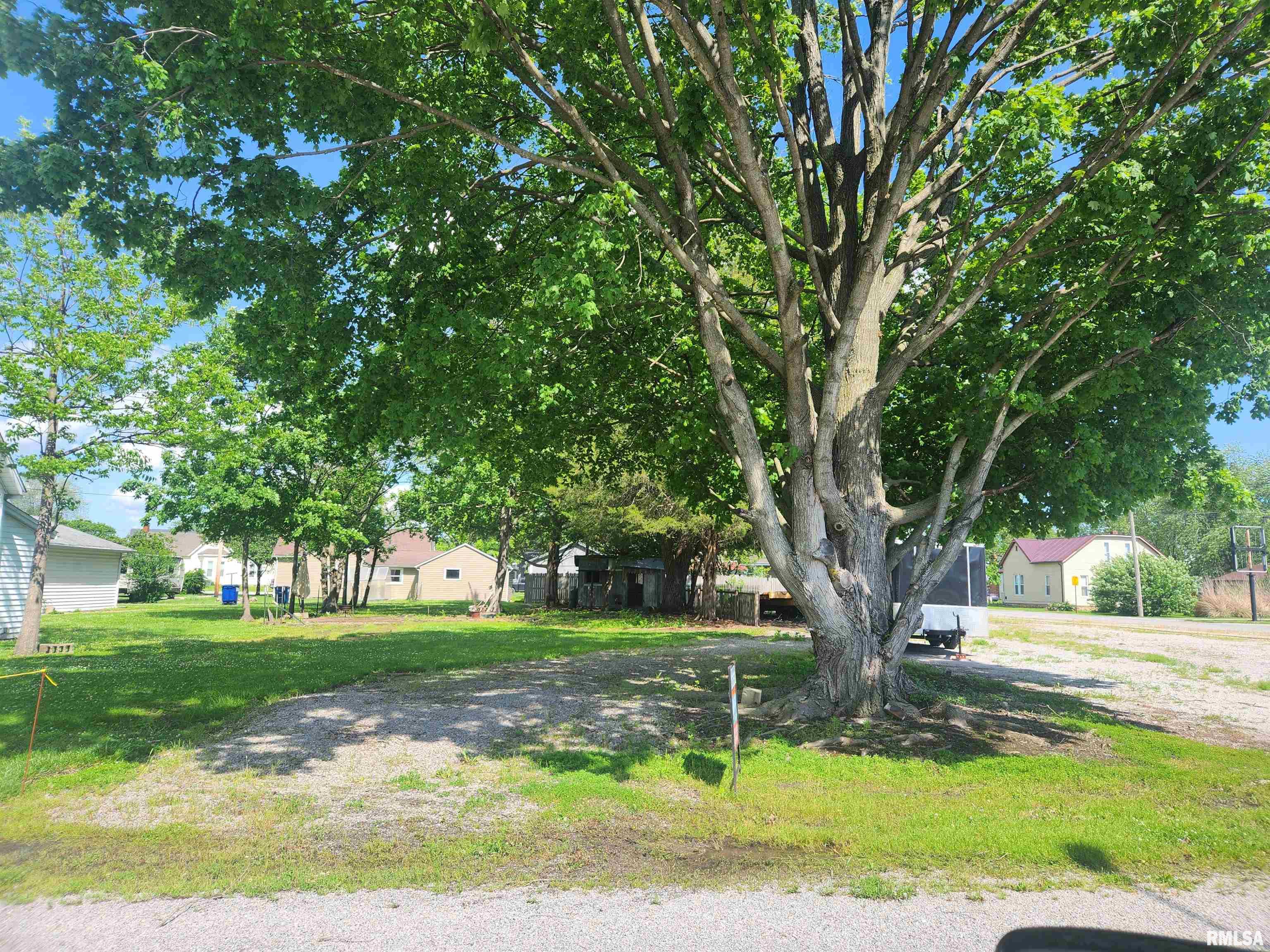 408 Duckworth Street, Pinckneyville, Illinois image 2