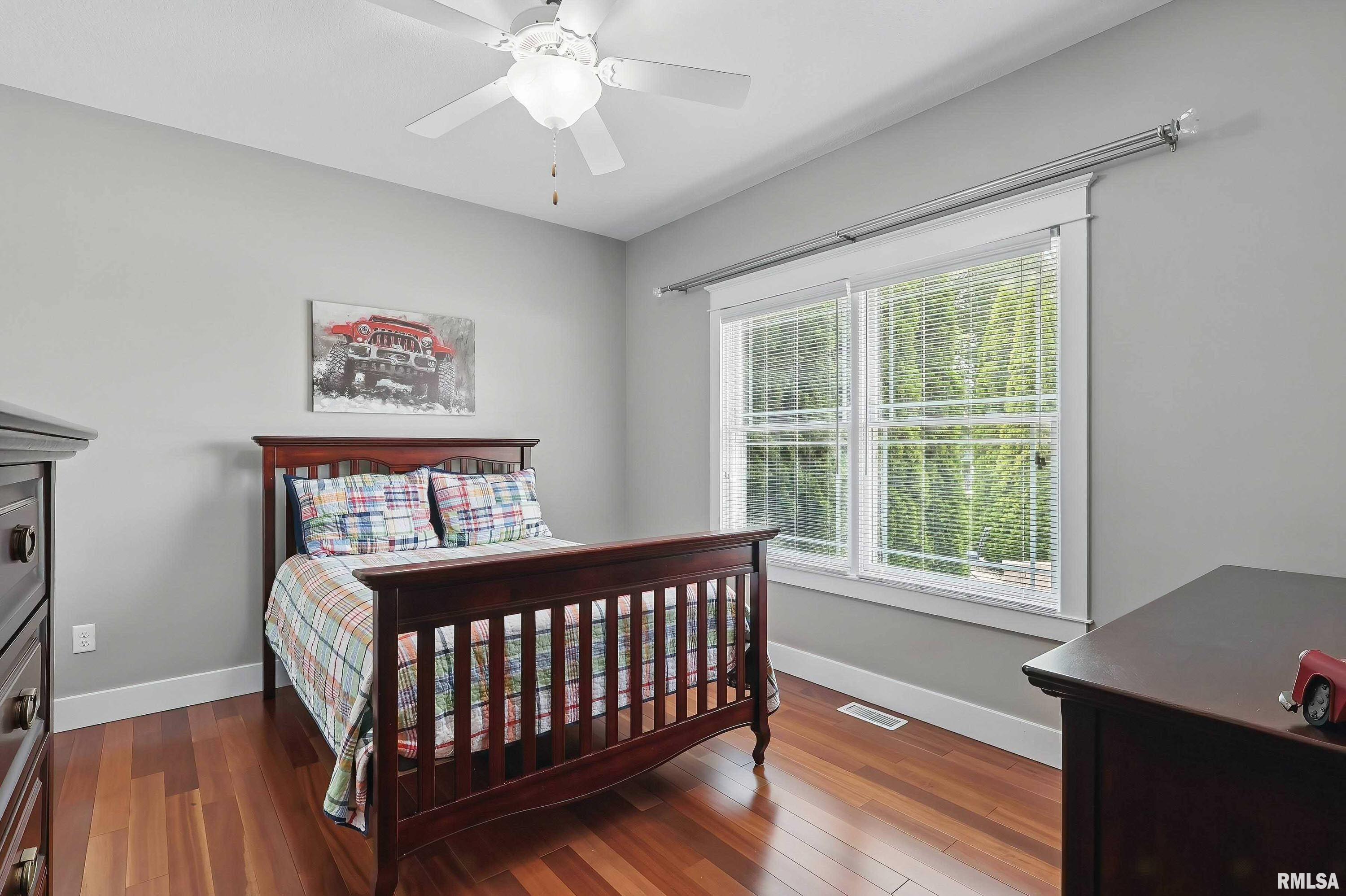 7 Redstone Court, Le Claire, Iowa image 30