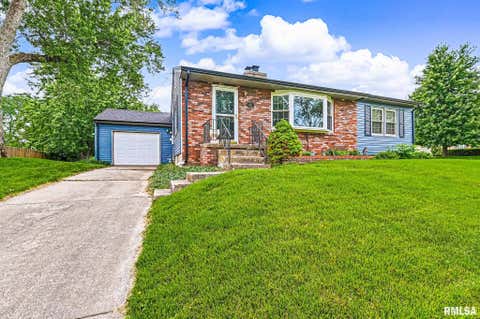 Homes For Sale - 4211 N Brookmont Road<br/> Peoria, IL 61614