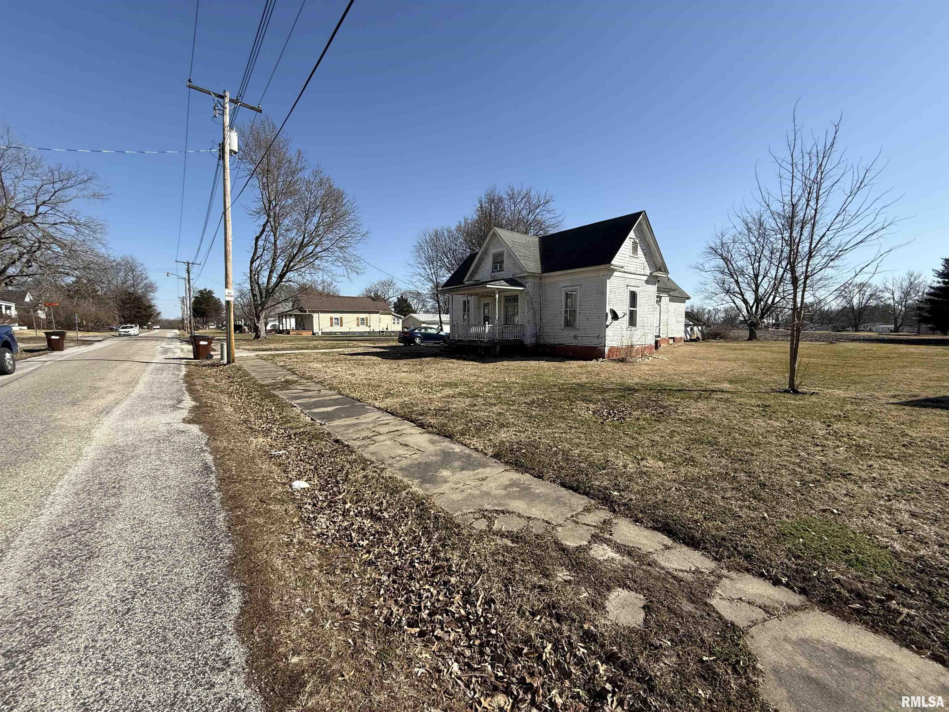204 E Prairie Street, Franklin, Illinois image 4