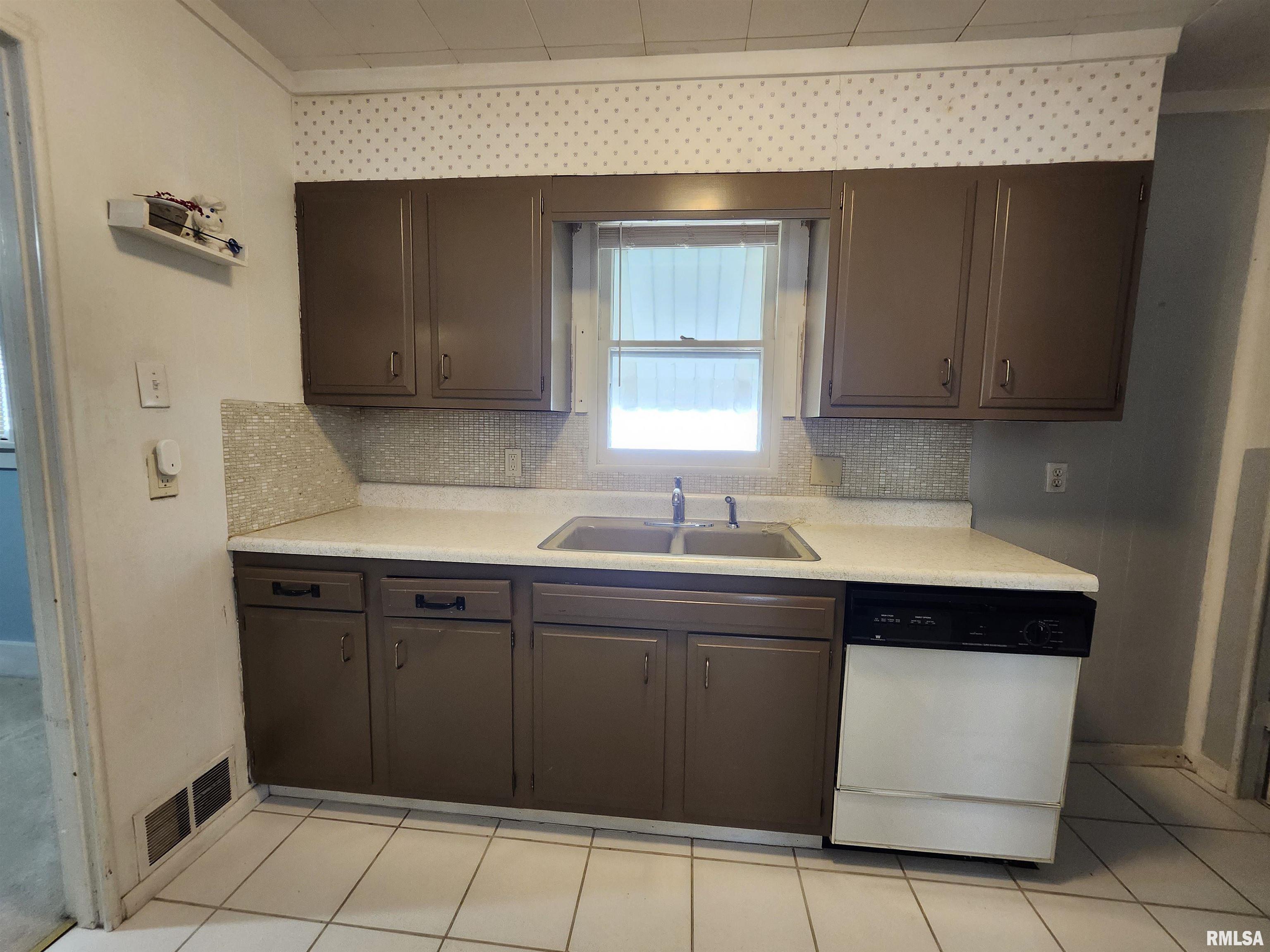 2704 Missouri Avenue, Peoria, Illinois image 35