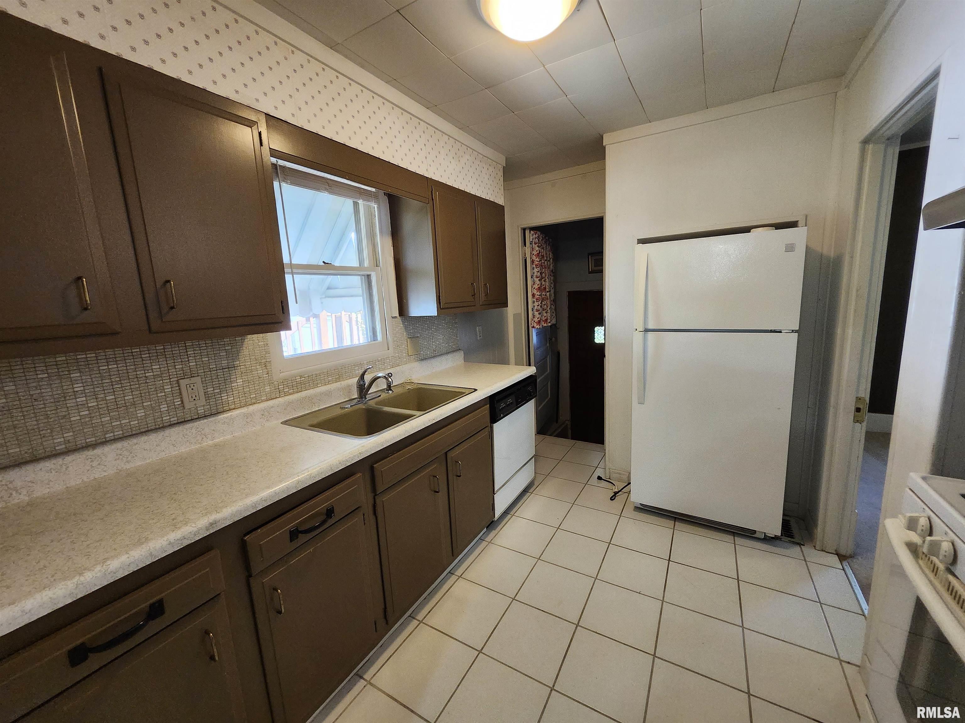 2704 Missouri Avenue, Peoria, Illinois image 32