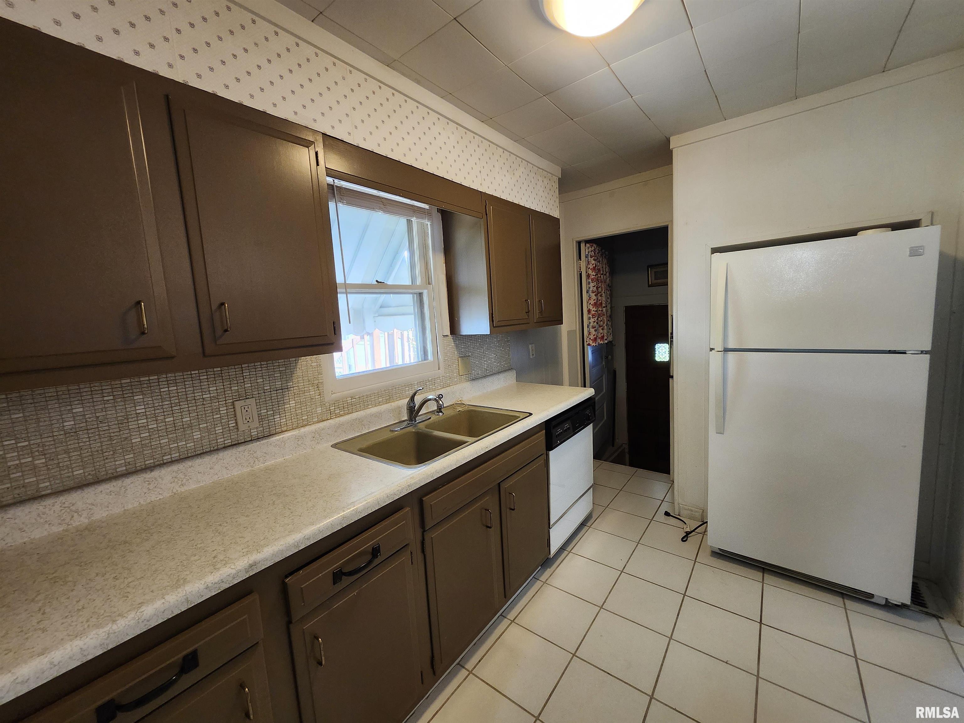 2704 Missouri Avenue, Peoria, Illinois image 34