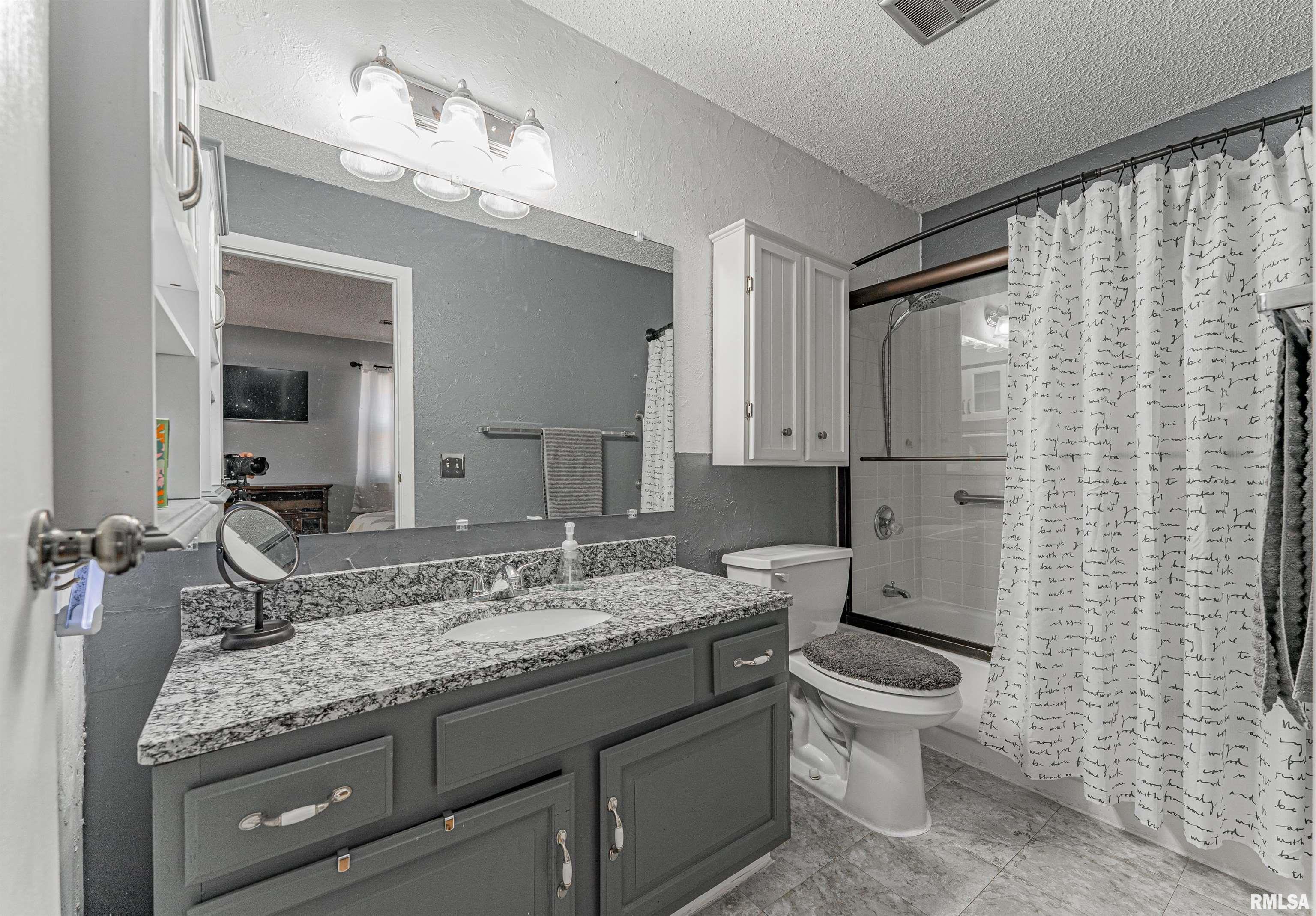 160 S Durkin Drive #8, Springfield, Illinois image 16